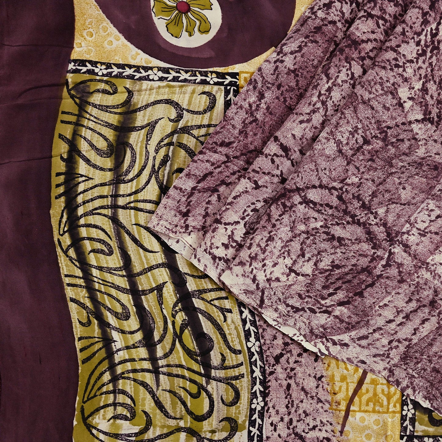 Indian Vintage Pure Crepe Silk Saree | Abstract Print | 6 Yards | Soft Sewing Fabric for Dressmaking, Quilting, Crafting & Upcycling