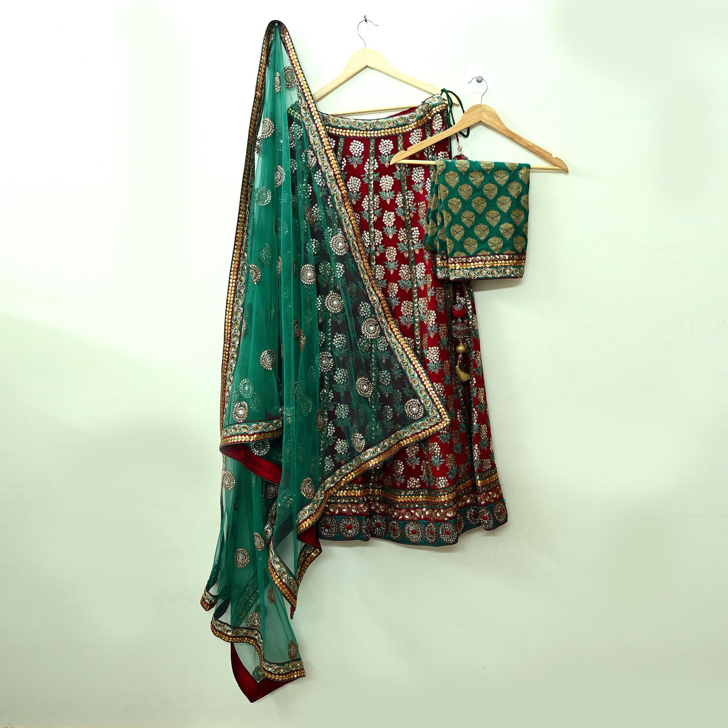 Indian Heavy Wedding Green & Maroon Pure Georgette Silk Hand Embroidered Fish Cut Lehenga 3pcs Set Designer By Anamika Khanna Party Wear