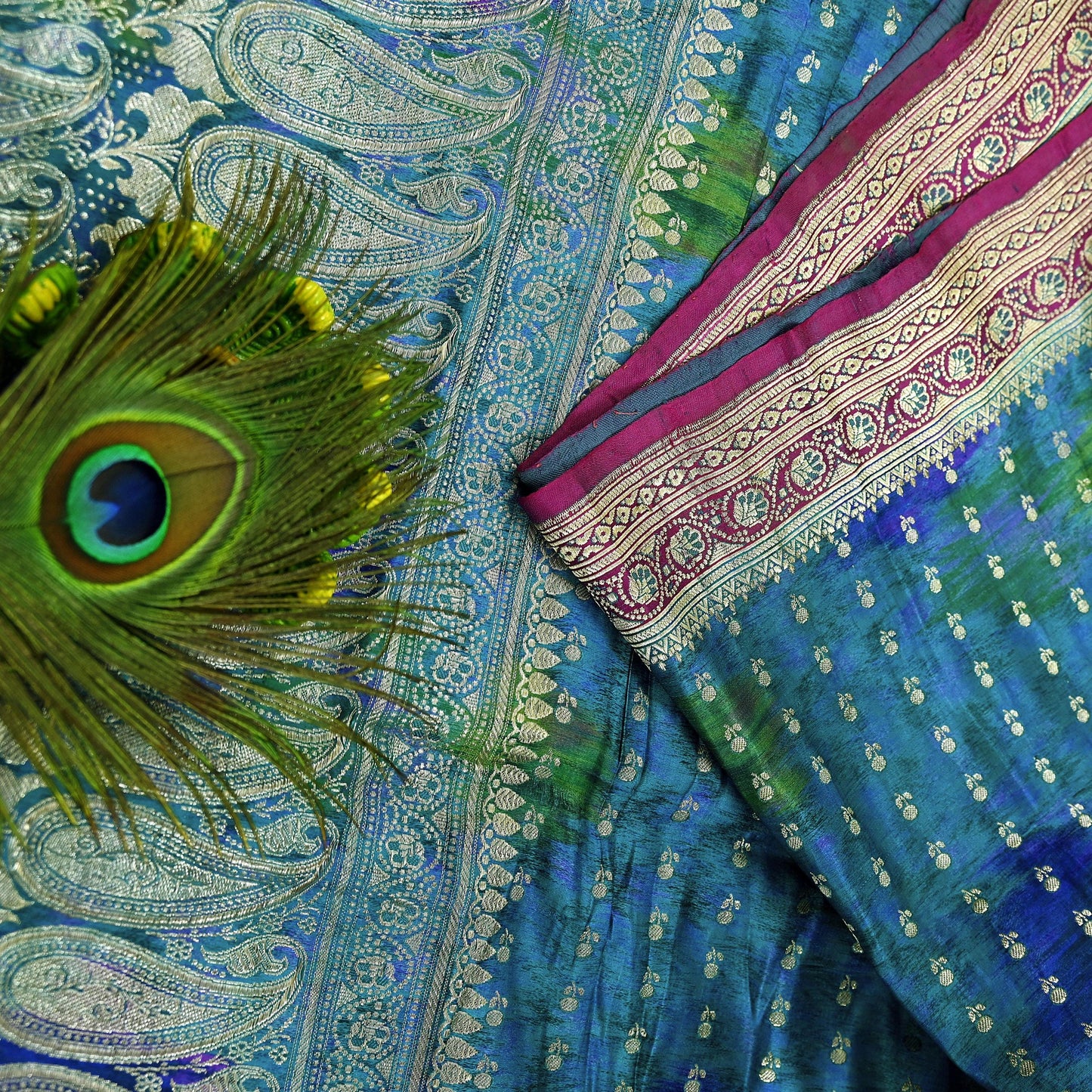 Indian Vintage Heavy Blue Sari Pure Silk Blue Woven Brocade Sarees 5Yd Craft Fabric Floral Ethnic Zari Dress making Pre-owned Wedding sari