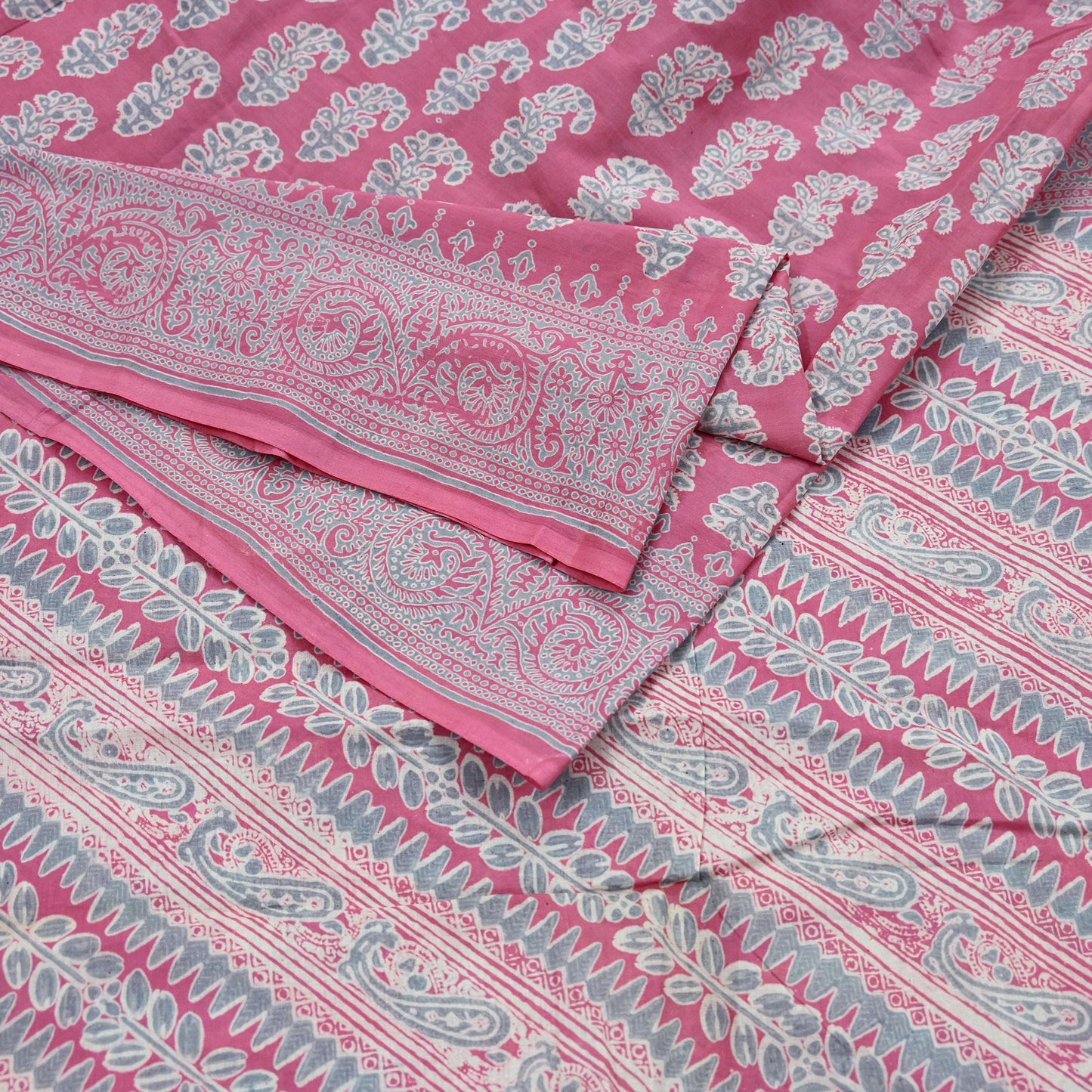 Indian Vintage Sari Pink & Gray Block Printed 100% Pure Cotton Saree Craft Fabric 5Yd Sewing Sarong Wrap Boho Dress Making Crafting Quilting