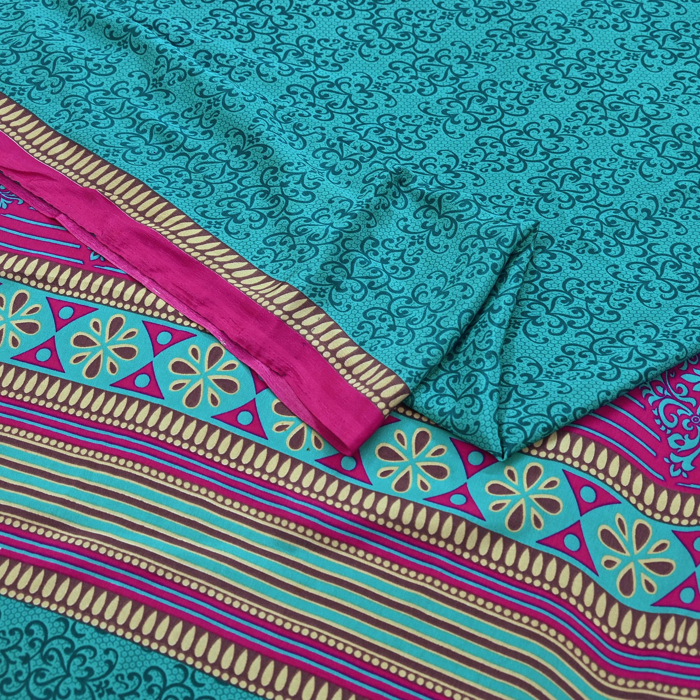 Indian Vintage Moss Crepe Saree | Printed Floral Sari Fabric | 6 Yards | Soft Craft Fabric for Sewing, Dressmaking, Quilting,Upcycling