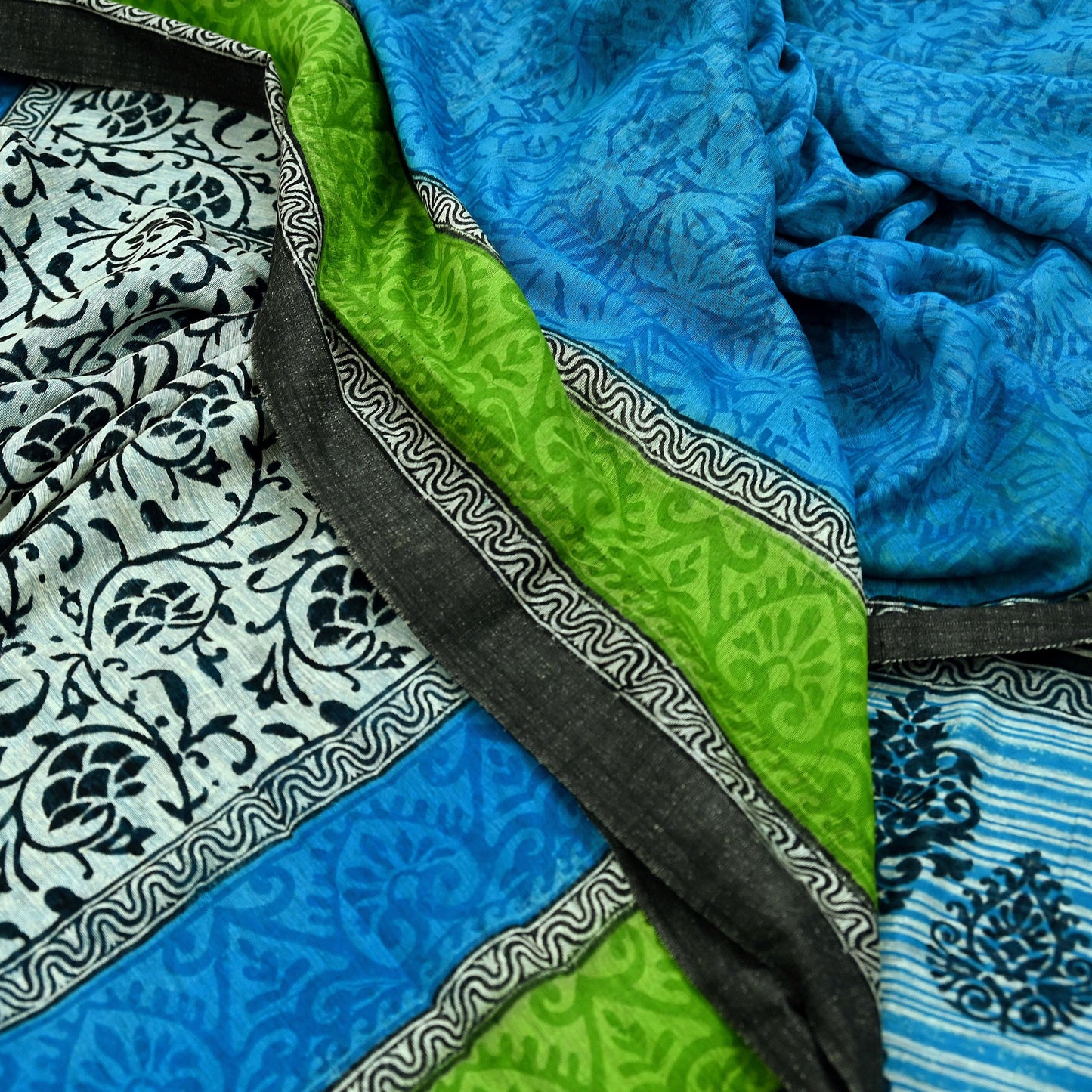 Indian Vintage Sari White & Blue Pure chanderi Silk Block Printed Sarees Craft Fabric 5Yd Fringes Floral Dress making bollywood sarees