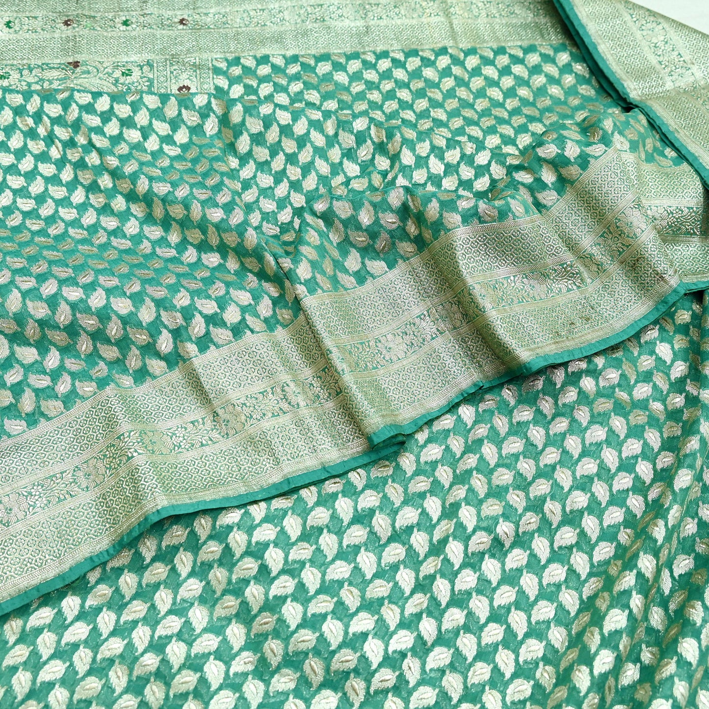 Vintage Sari Green Heavy Pure Satin Silk Woven Banarasi Brocade Saree Zari 5Yd Dress making Bridal/wedding Sari Crafting Dress making