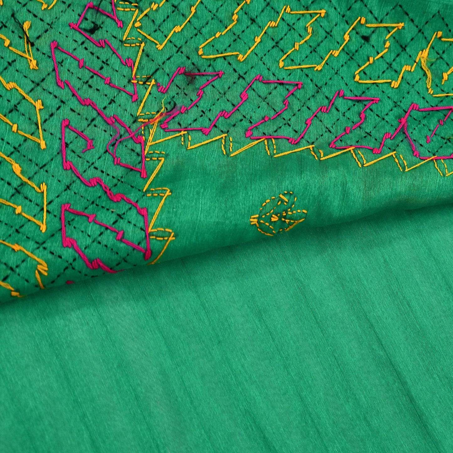 Indian Vintage Sari Green Artificial Silk Hand Embroidered Kantha Sarees Craft Fabric 5yd Sewing Soft Dress Making Crafting Upcycle Quilting