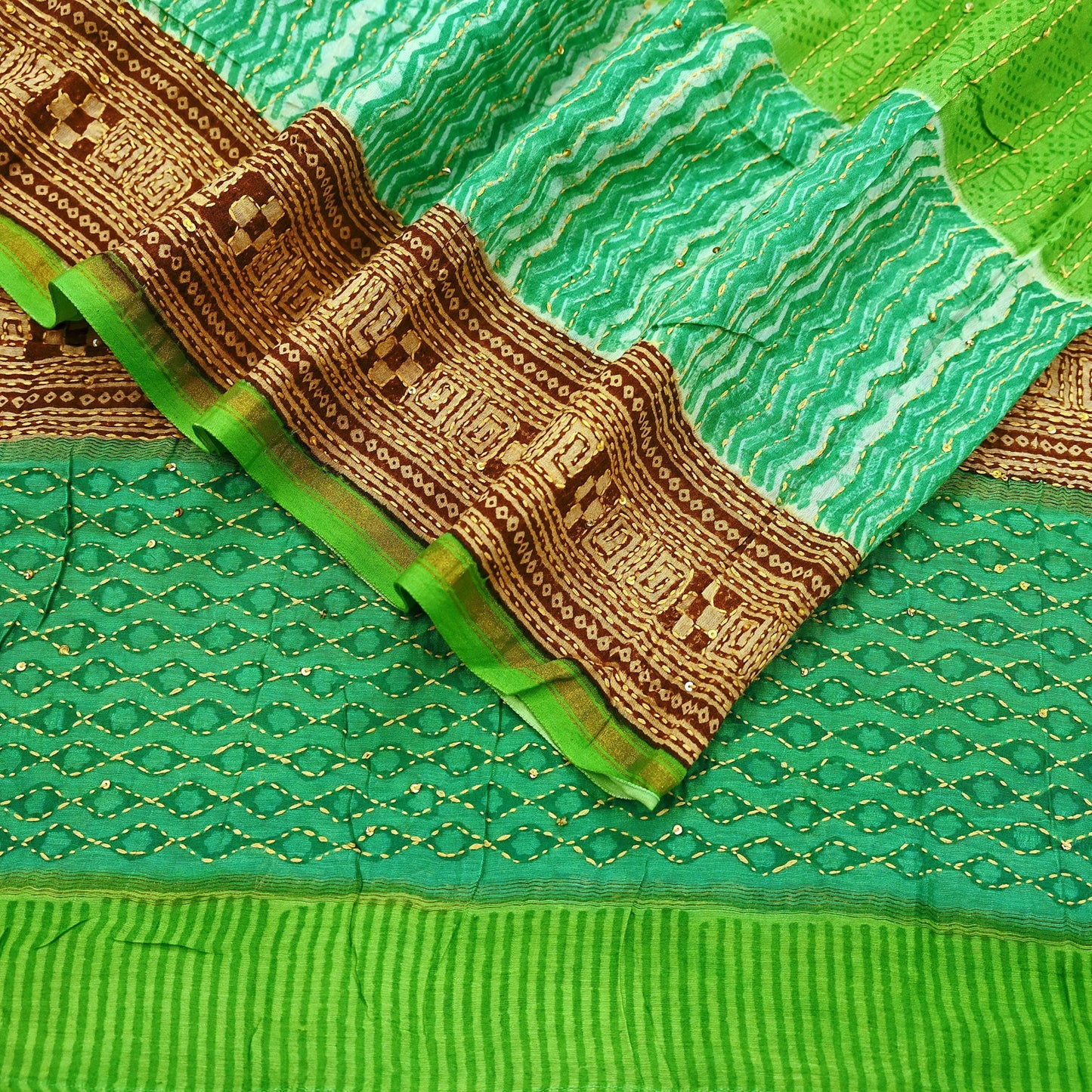 Vintage Kantha Embroidered Chanderi Scarf: Green Floral Zari Border