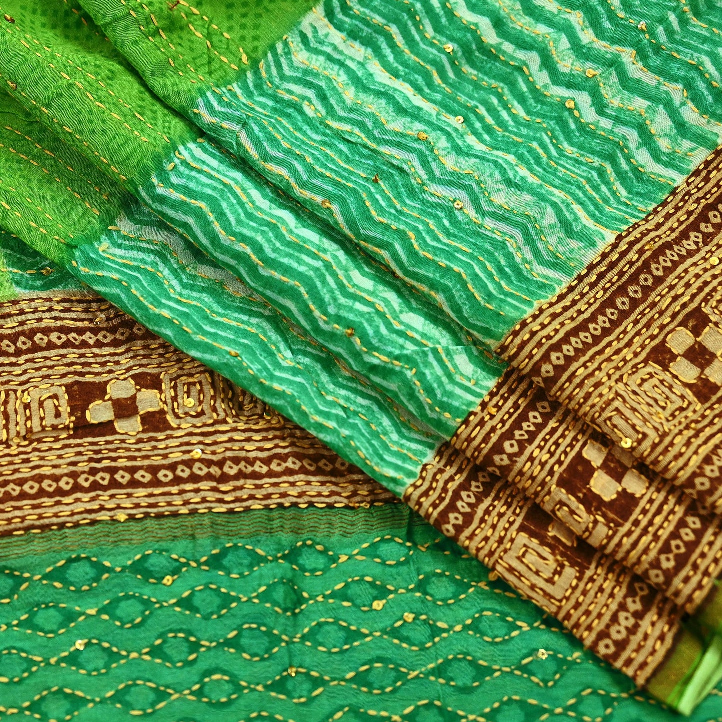 Vintage Kantha Embroidered Chanderi Scarf: Green Floral Zari Border