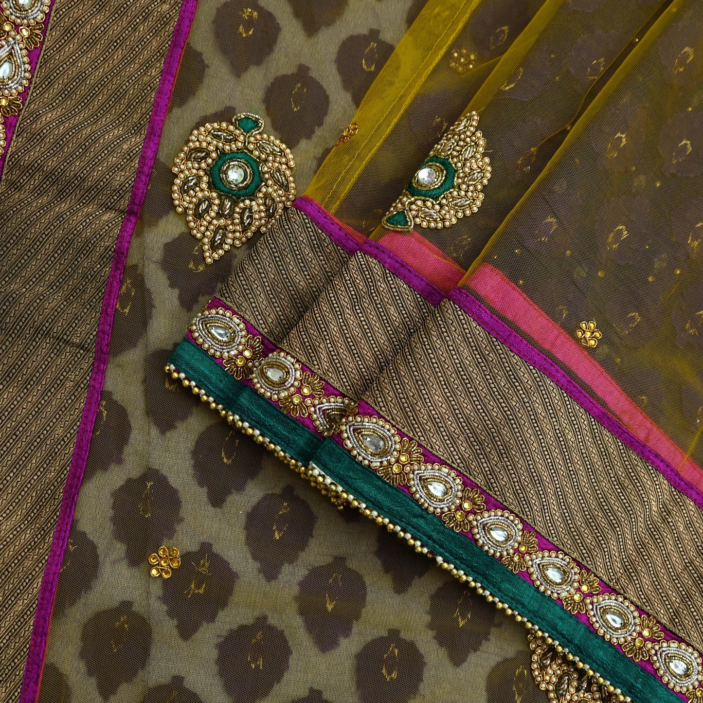 Indian Vintage Heavy Sari Net/Mesh Embroidered Sarees Fabric 5Yd Sewing Soft Sequins Floral Zari Bridal/wedding Saris Bollywood