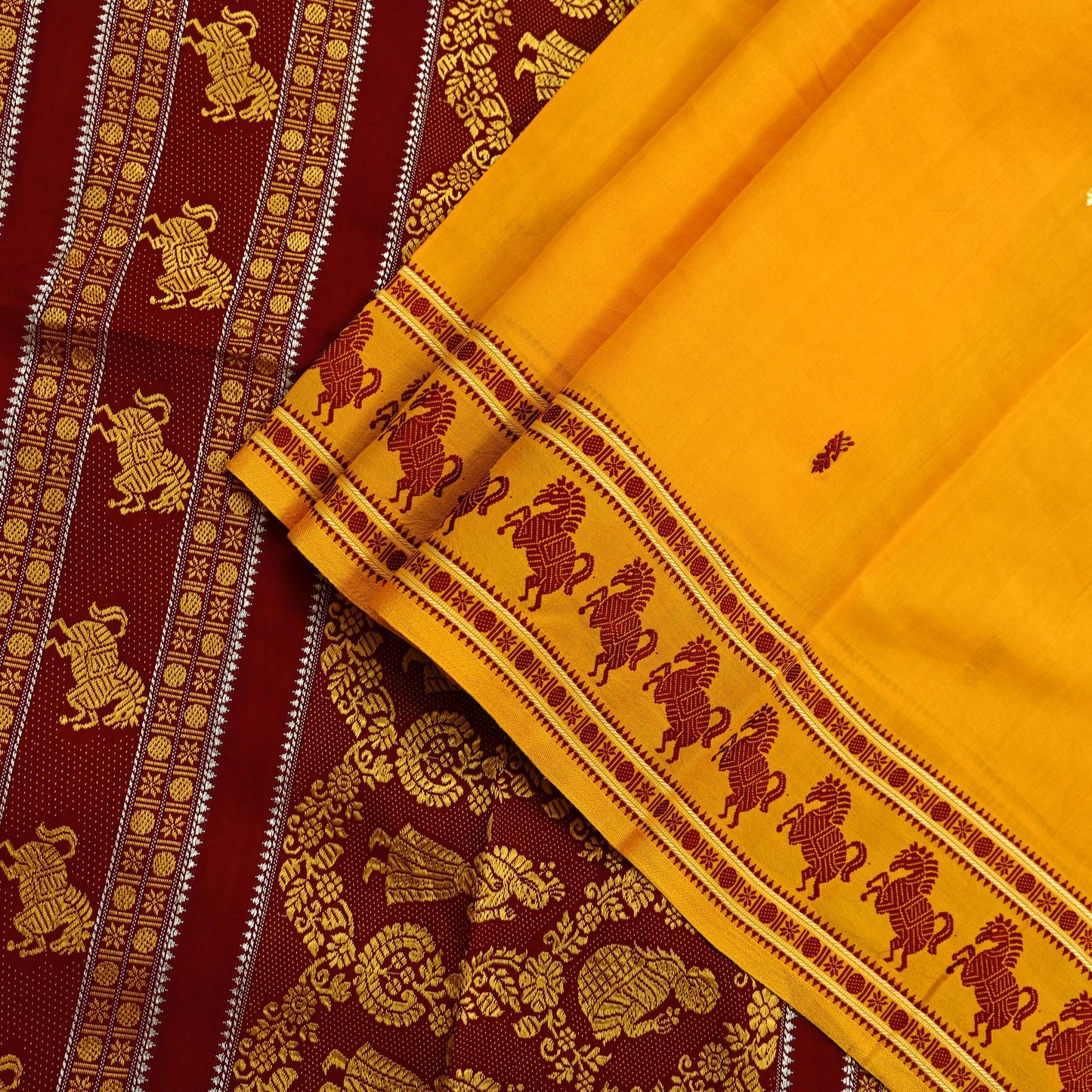 Indian Vintage Sari Pure Cotton Hand Woven Sarees Craft Fabric 5yd Ethnic Crafting Quilting Dress Making Quilting Upcycle