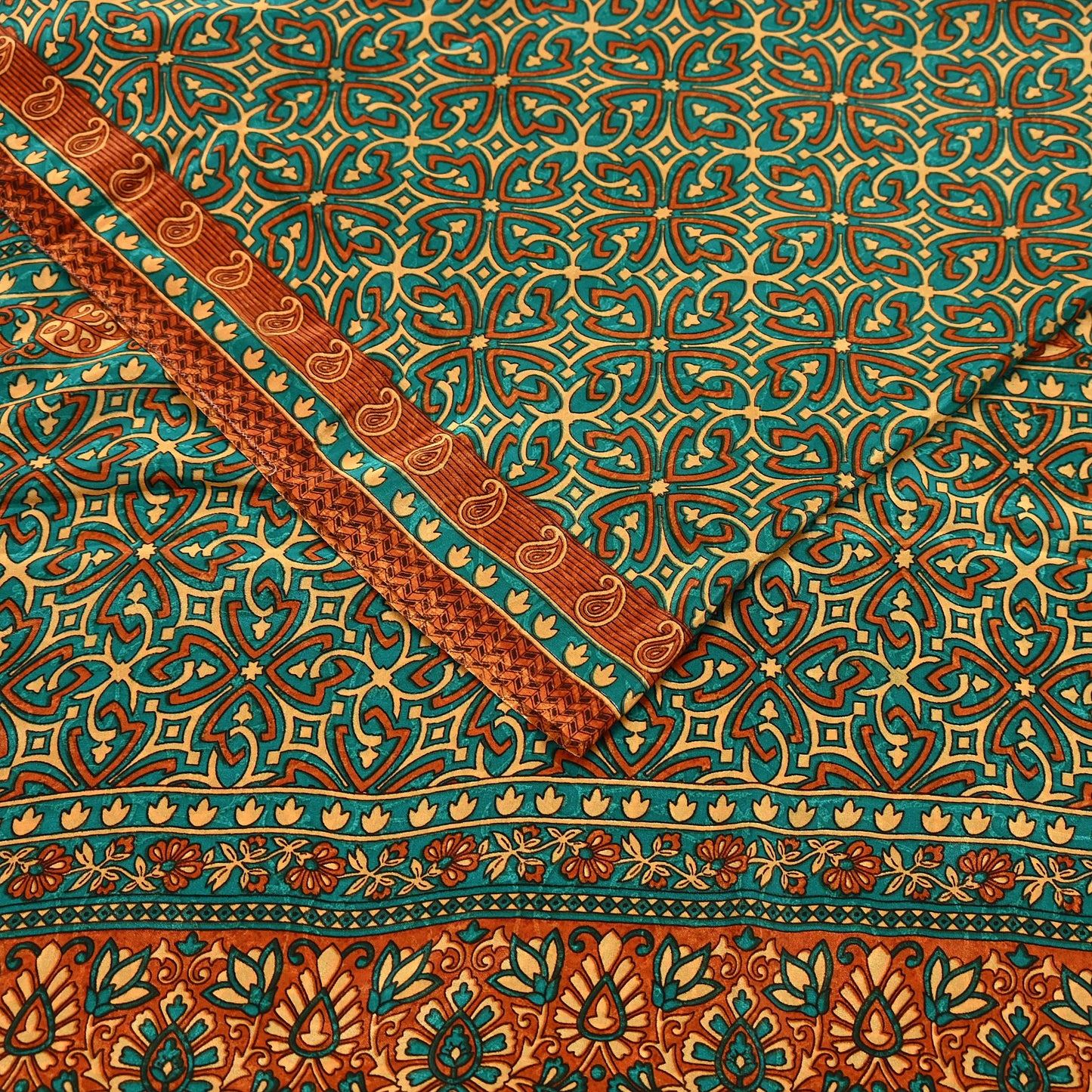 Indian Vintage Green Moss Crepe Saree | Printed Floral Sari Fabric | 5 Yards | Soft Craft Fabric for Sewing, Dressmaking, Quilting,Upcycling