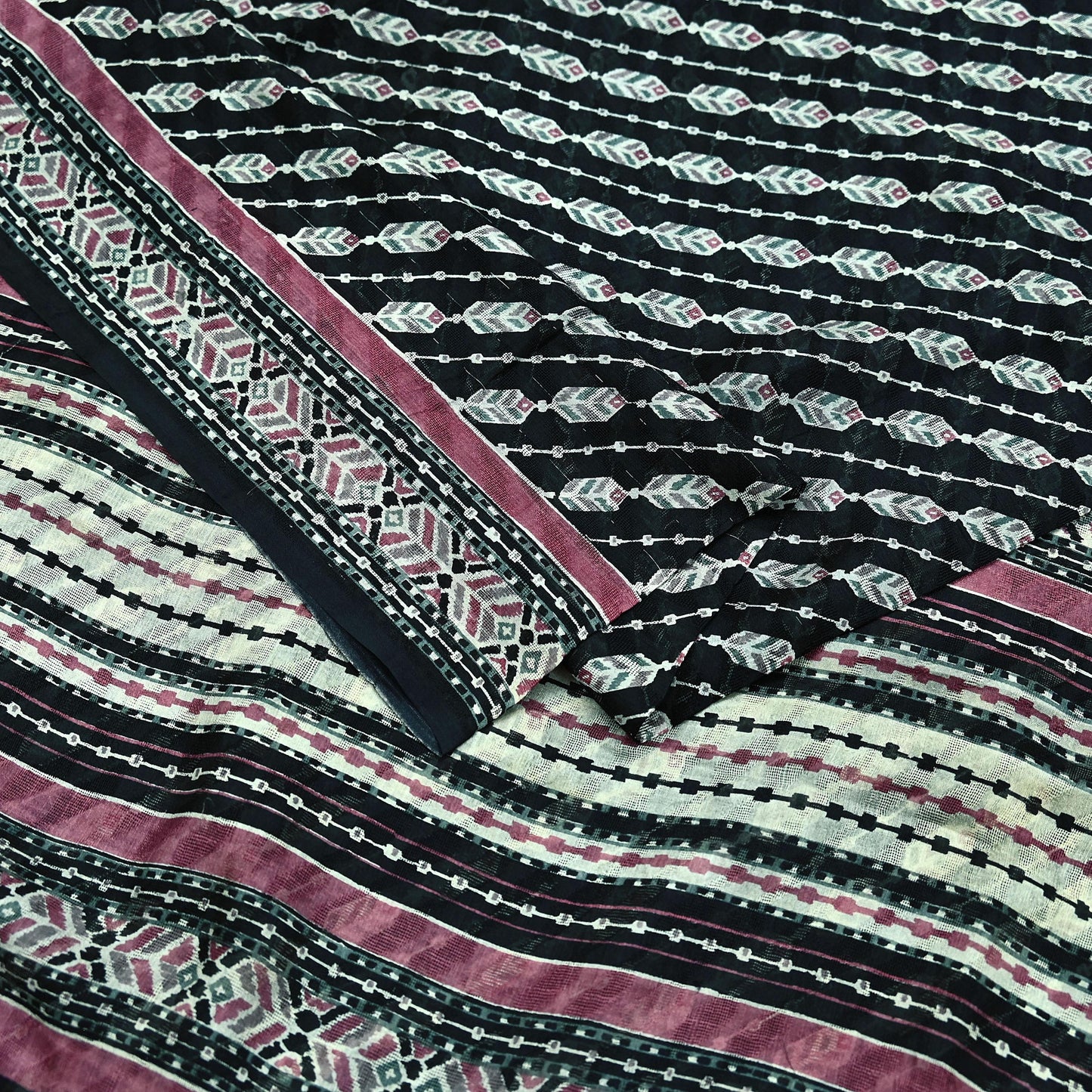 Indian Vintage Black Pure Silk Saree | Printed Floral & Striped Design | 6 Yards | Soft Craft Fabric for Dressmaking, Quilting,  Upcycling