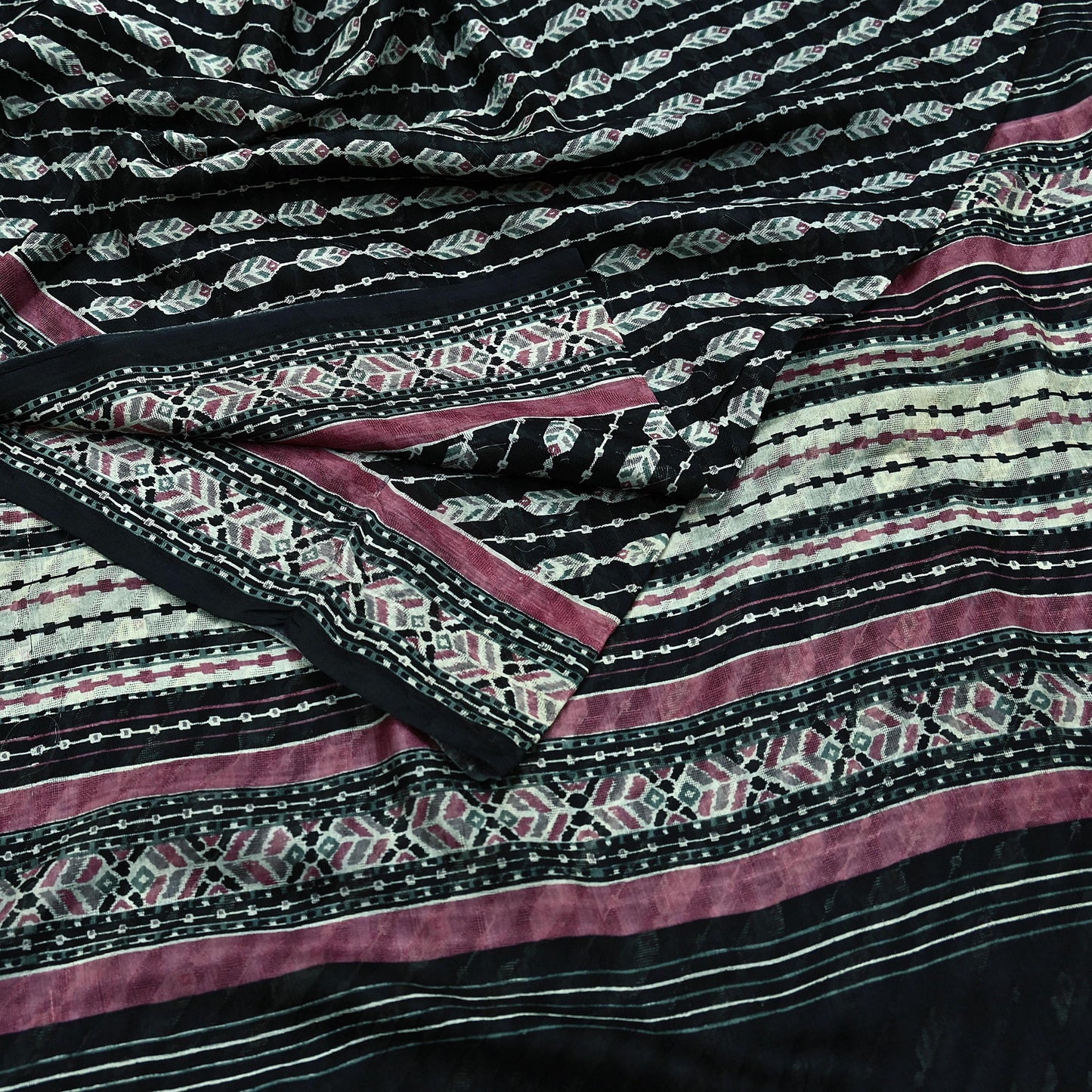 Indian Vintage Black Pure Silk Saree | Printed Floral & Striped Design | 6 Yards | Soft Craft Fabric for Dressmaking, Quilting,  Upcycling