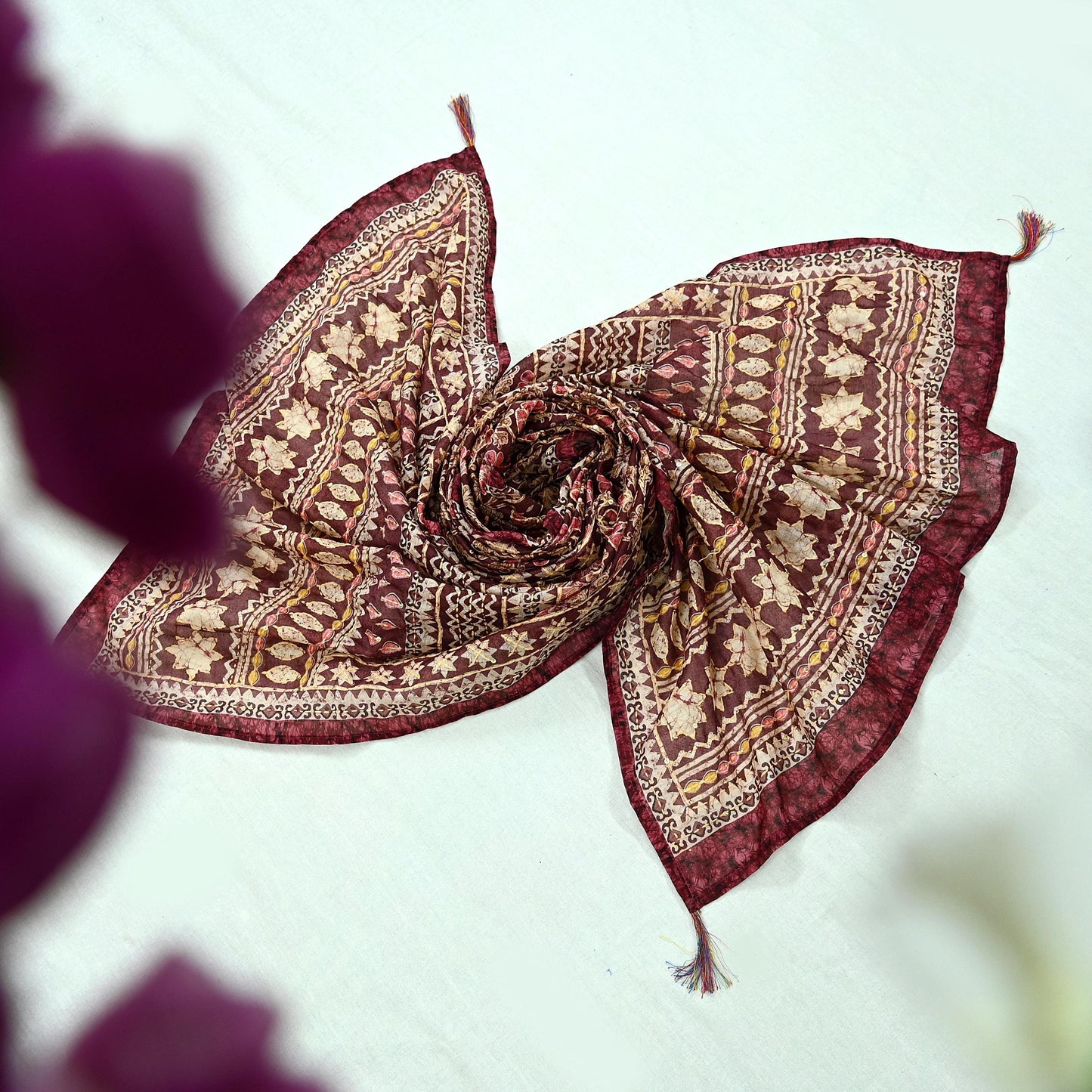 Indian Vintage Dupatta Maroon Long Stole Hand Embroidered kantha stole Scarves Veil Wrap Soft Floral