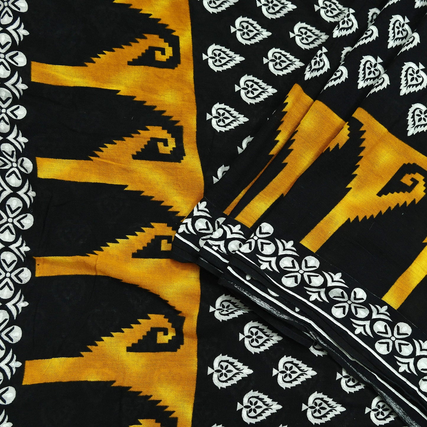 Indian Vintage White & Black Printed Pure Cotton Saree | 5 Yards | Soft Fabric for Sewing, Crafting, Quilting, Upcycling, Dressmaking, Boho