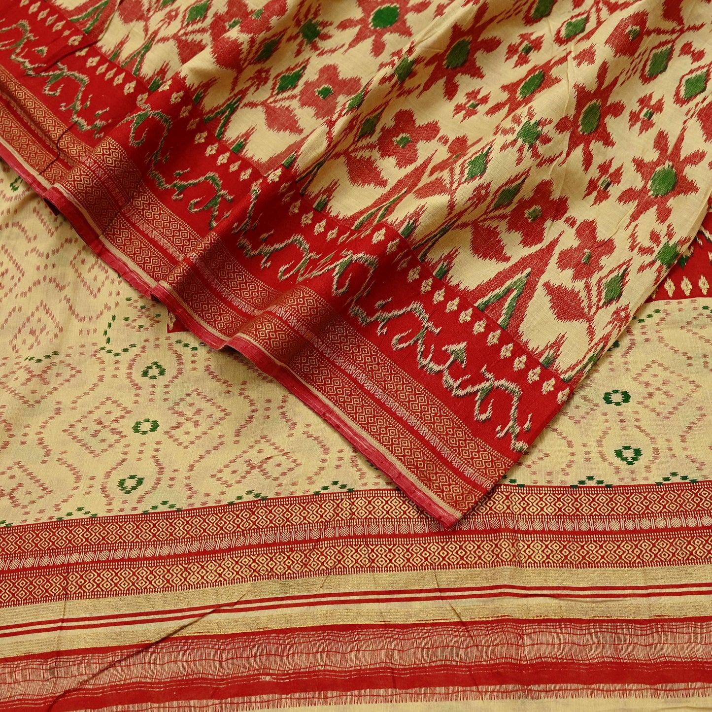 Indian Vintage Red & Beige Saree Printed 100% Pure Cotton Sari Craft Fabric 5Yd Soft Sewing Sarong Wrap Dress Making Quilting Crafting