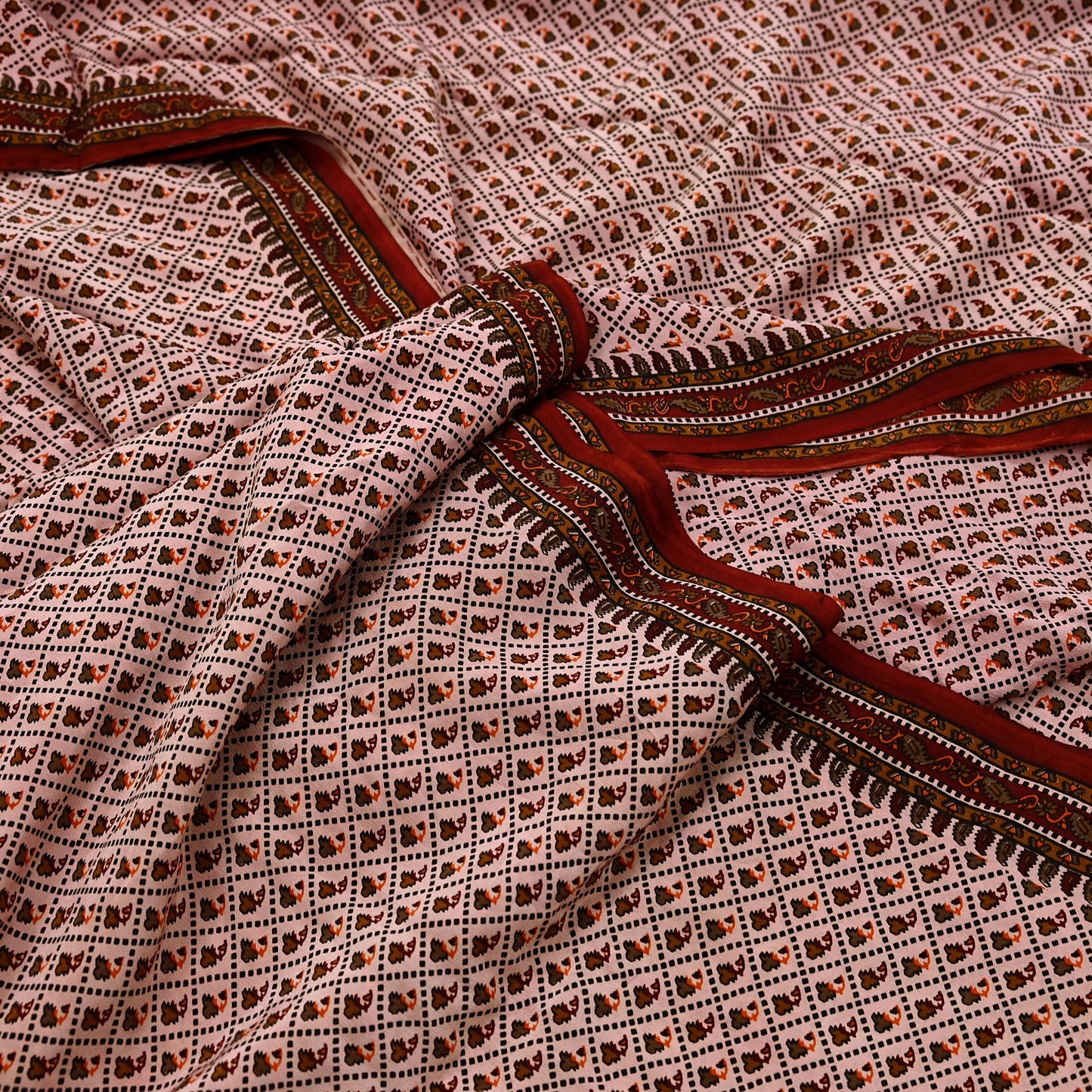 Indian Vintage Peach Maroon Pure Crepe Silk Saree Floral Print 5 Yards Soft Sewing Fabric for Dressmaking, Quilting, Crafting & Upcycling