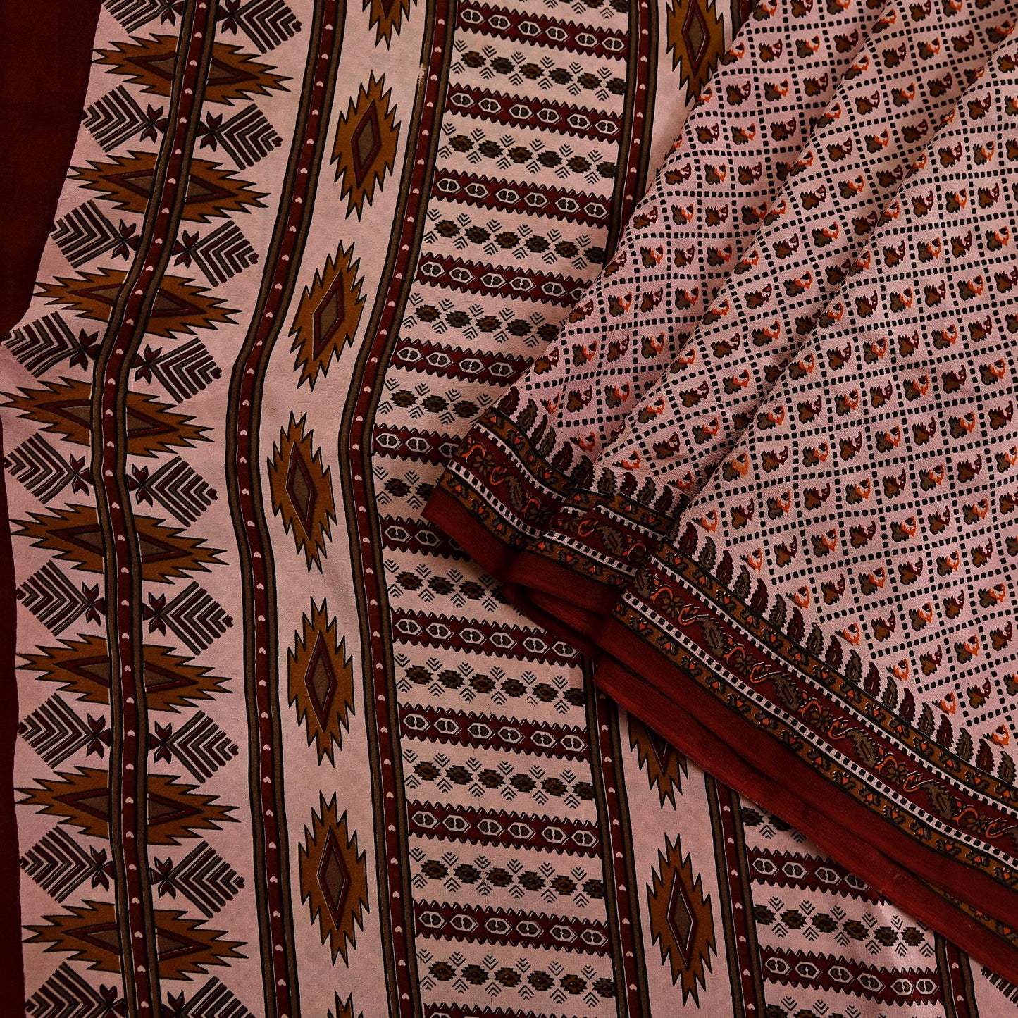 Indian Vintage Peach Maroon Pure Crepe Silk Saree Floral Print 5 Yards Soft Sewing Fabric for Dressmaking, Quilting, Crafting & Upcycling