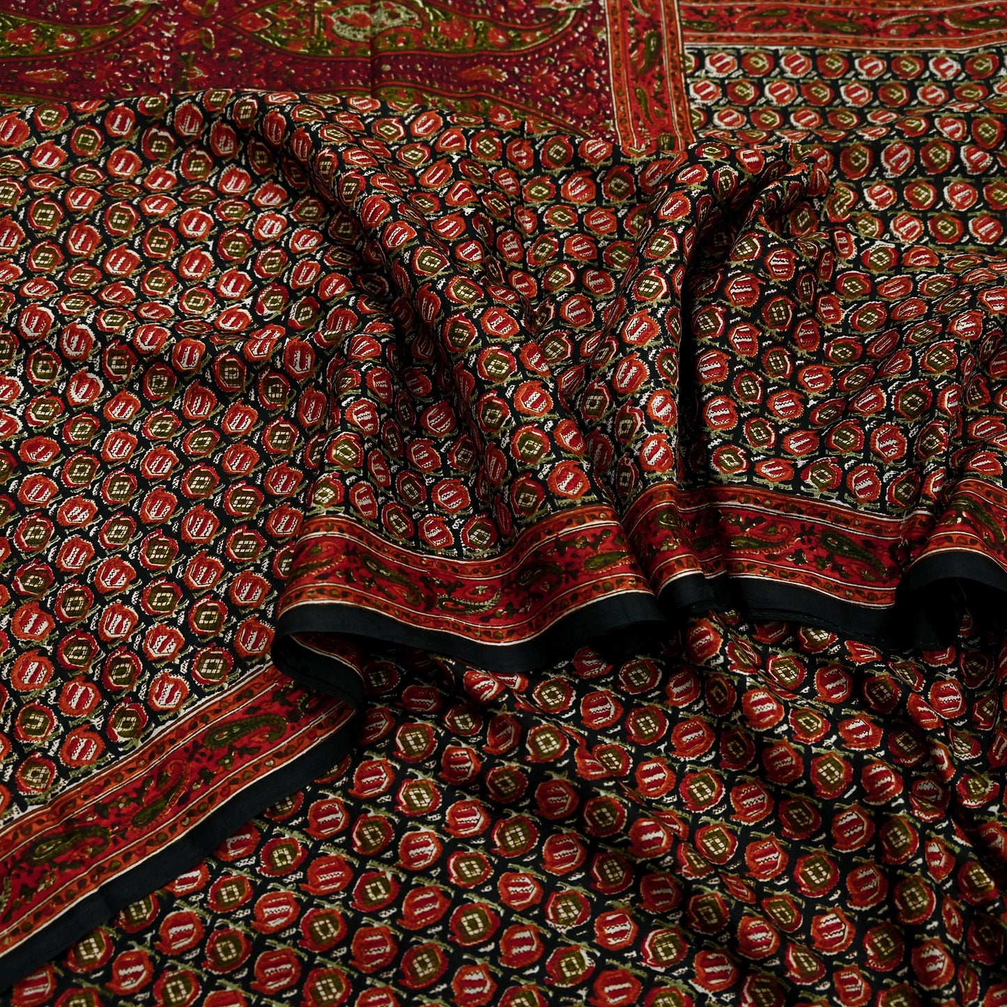 Indian Vintage Sari Black & Maroon 100% Pure Silk Printed Sarees 6yd Craft Fabric Sewing Soft Dress Making Floral Quilting Crafting Upcycle