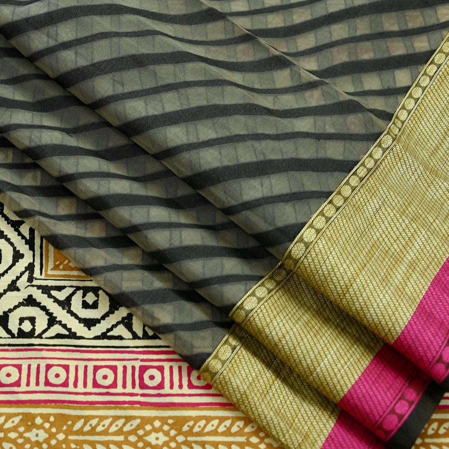 Indian Vintage Sari Gray & Black Hand Woven 100% Pure Organza Silk Saree Craft Fabric 5Yd Dress Making Crafting Quilting Upcycle