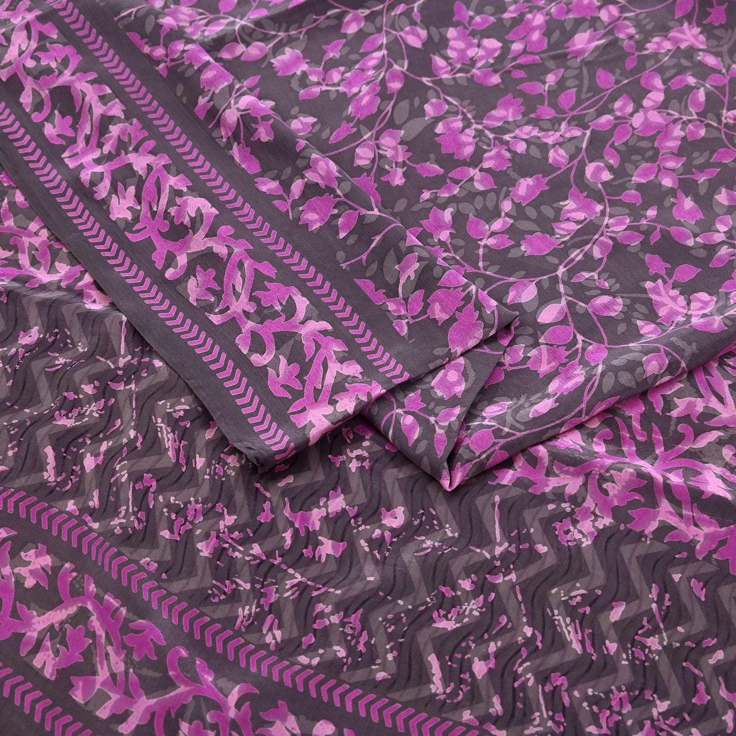 Indian Vintage Pure Crepe Silk Printed Saree | 6 Yards | Floral Craft Fabric | Soft Drape for Sewing, Dressmaking, Quilting &Upcycling