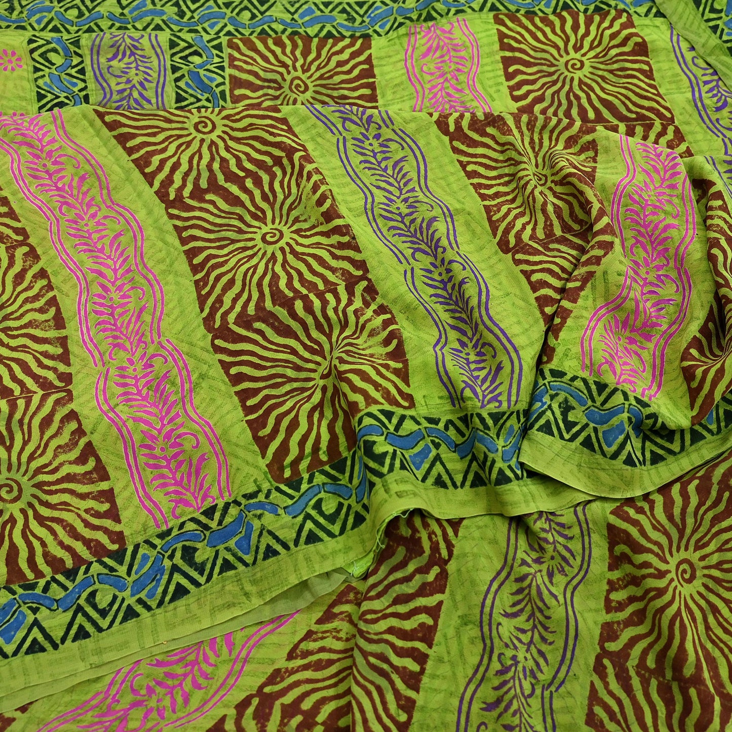 Indian Vintage Green Pure Georgette Silk Sari | 5 Yards Block Printed Floral Fabric | Sewing, Quilting, Dressmaking & Upcycle Crafts