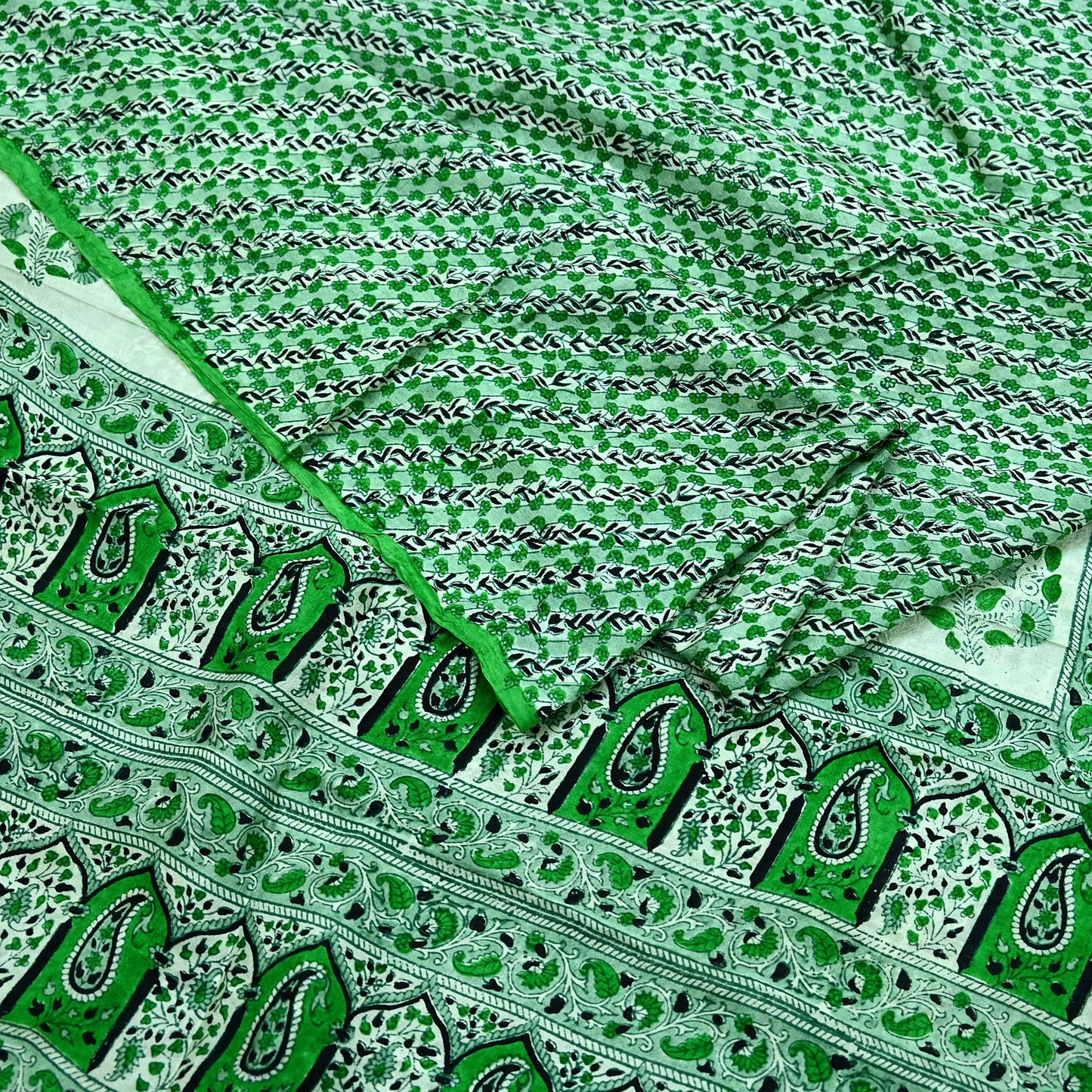 Indian Vintage Sari Green 100% Pure Silk Printed Sarees 5yd Craft Fabric Sewing Soft Dress Making Floral Quilting Crafting Upcycle Used