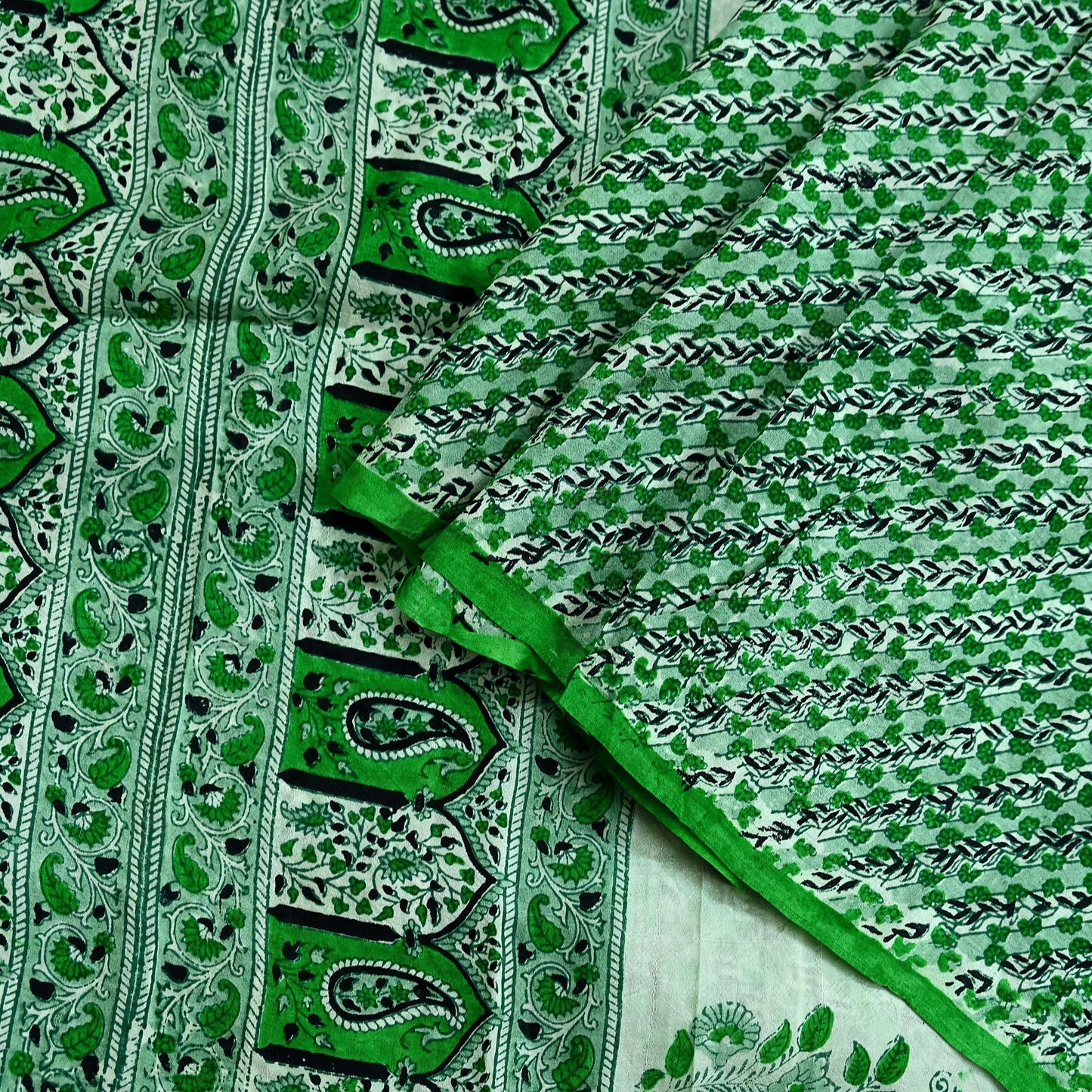 Indian Vintage Sari Green 100% Pure Silk Printed Sarees 5yd Craft Fabric Sewing Soft Dress Making Floral Quilting Crafting Upcycle Used