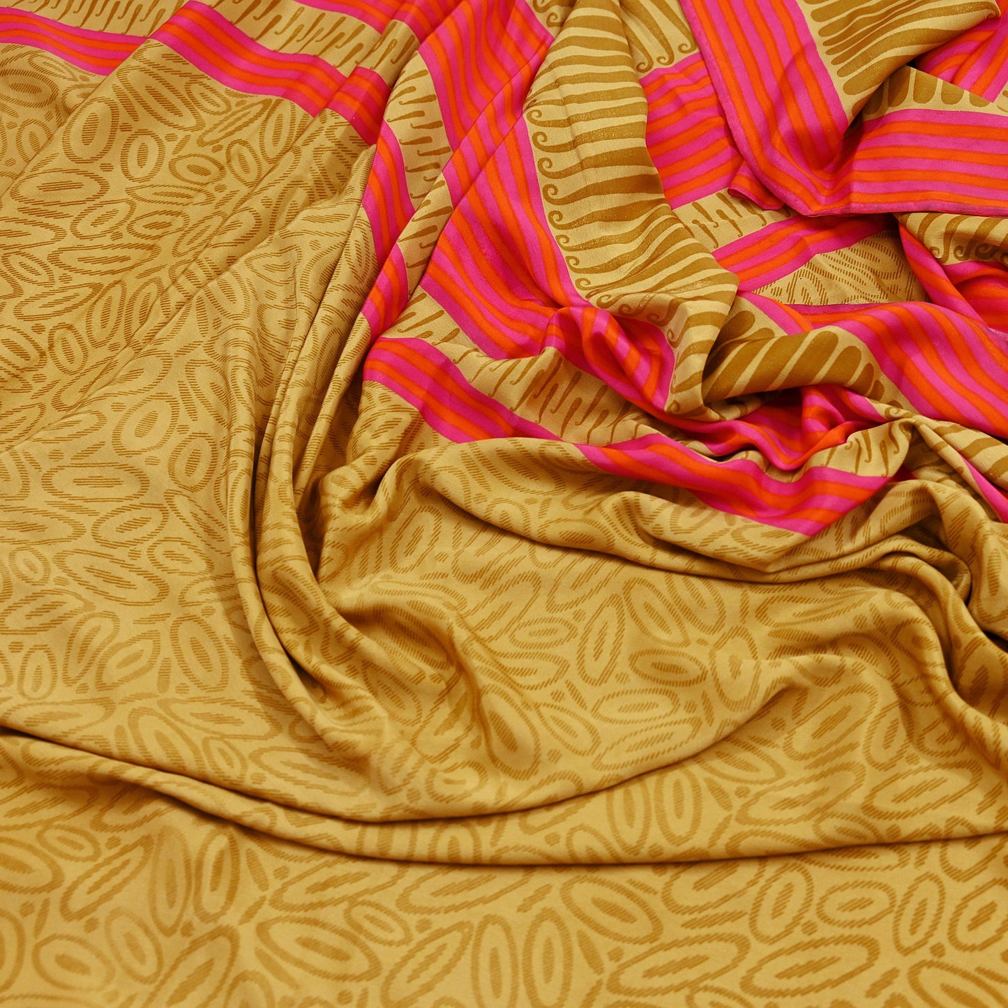 Indian Vintage Moss Crepe Saree | Printed Floral Sari Fabric | 6 Yards | Soft Craft Fabric for Sewing, Dressmaking, Quilting,Upcycling