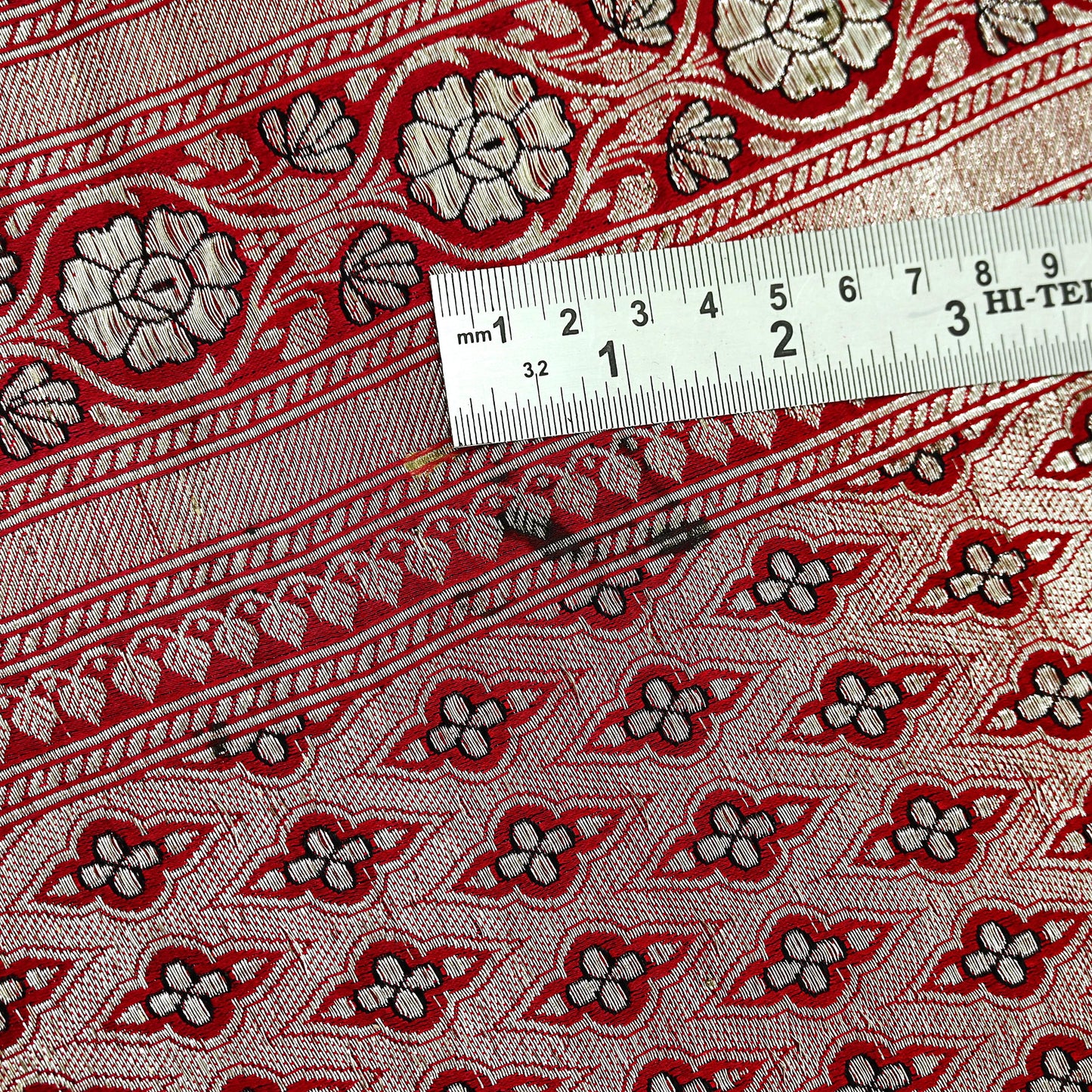 Indian Vintage Sari Red Heavy Wedding Pure Satin Silk Woven Banarasi Brocade Saree Zari 5Yd Craft Fabric Ethnic Dress making Crafting