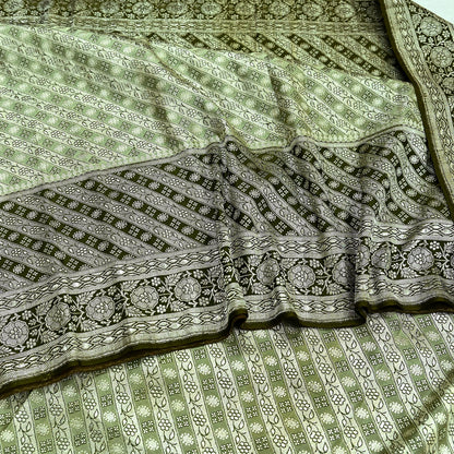 Indian Vintage Green Heavy Wedding Saree Pure Satin Silk Woven Banarasi Brocade Sari Craft Fabric Zari 5Yd Dress Making Crafting used