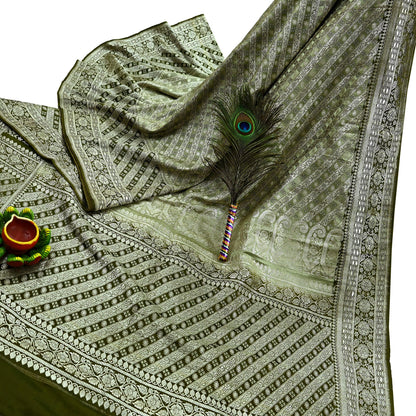 Indian Vintage Green Heavy Wedding Saree Pure Satin Silk Woven Banarasi Brocade Sari Craft Fabric Zari 5Yd Dress Making Crafting used