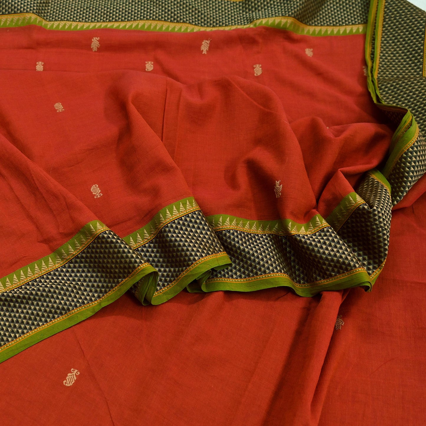 Indian Vintage Sari Orange Pure Cotton Hand Woven Sarees Craft Fabric 5-yards Ethnic Crafting Quilting Dress Making Quilting Upcycle