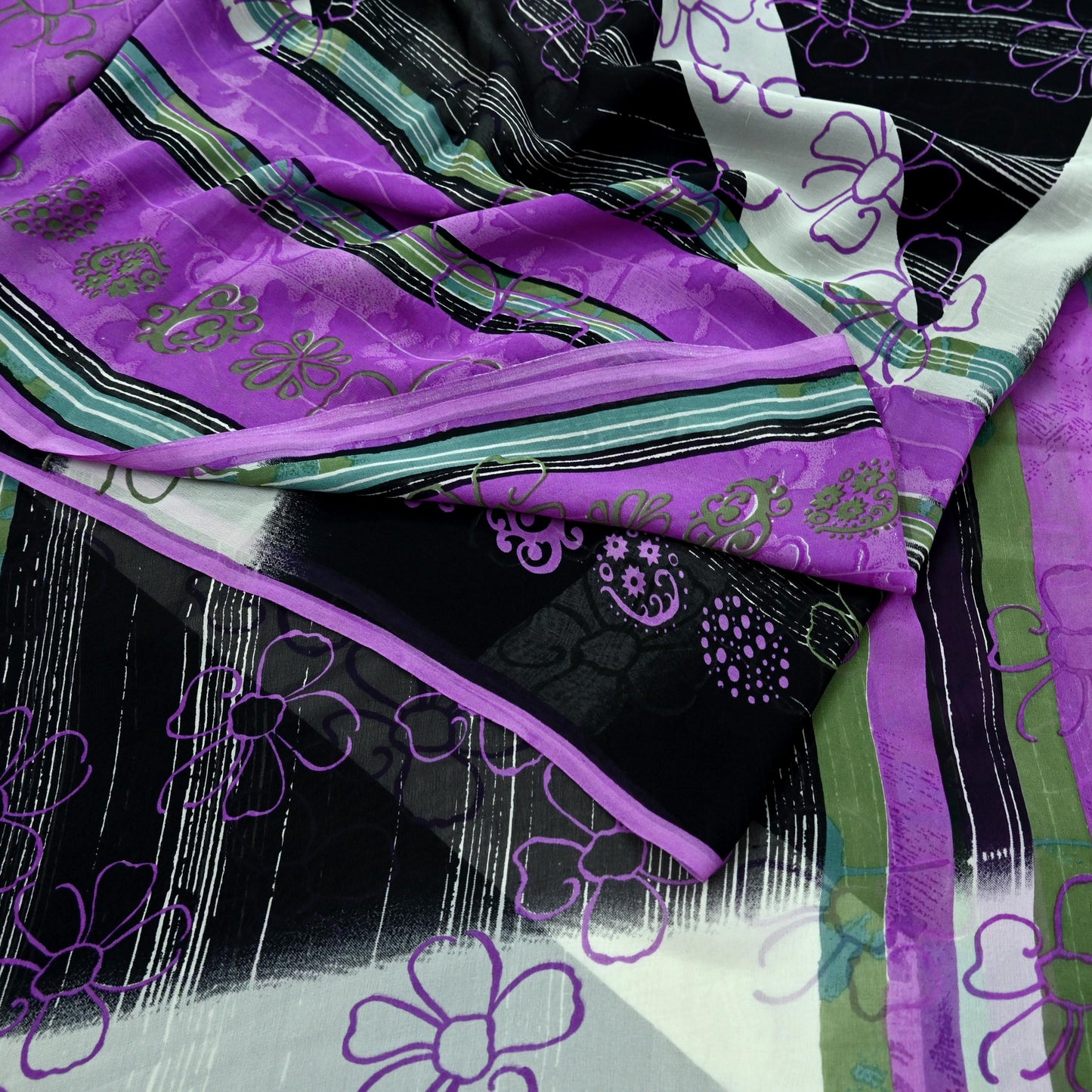 Indian Vintage Sari Purple & Black Pure Georgette Silk Printed Sarees 6Yd Craft Fabric Sewing Soft Dress Making Floral Quilting Used Upcycle