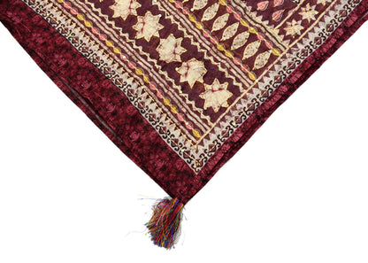 Indian Vintage Dupatta Maroon Long Stole Hand Embroidered kantha stole Scarves Veil Wrap Soft Floral