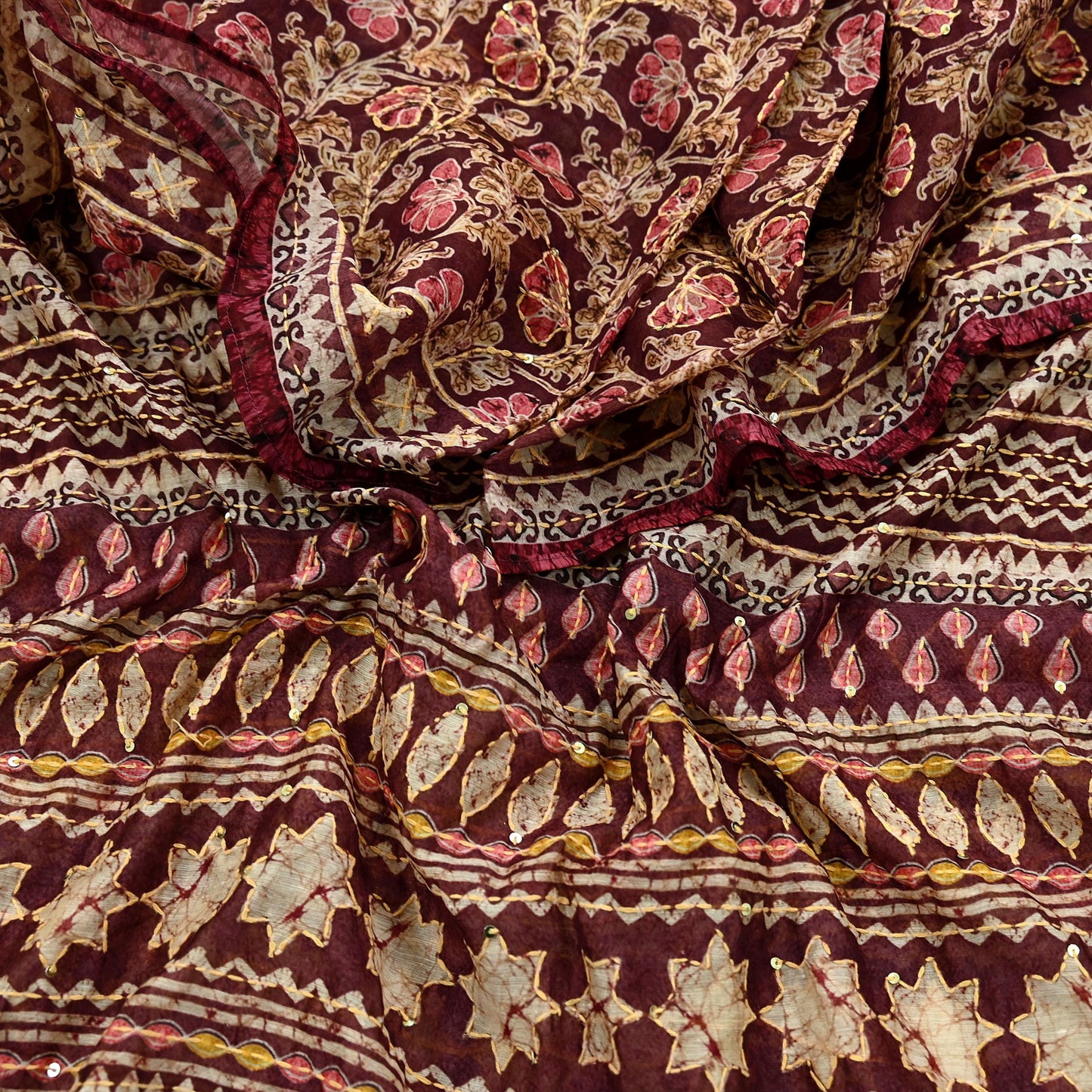 Indian Vintage Dupatta Maroon Long Stole Hand Embroidered kantha stole Scarves Veil Wrap Soft Floral