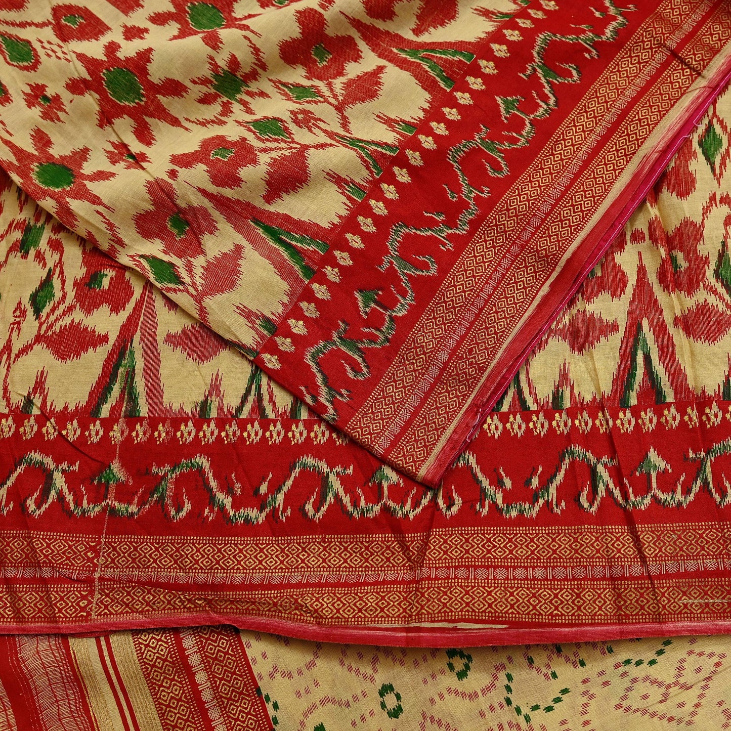 Indian Vintage Red & Beige Saree Printed 100% Pure Cotton Sari Craft Fabric 5Yd Soft Sewing Sarong Wrap Dress Making Quilting Crafting