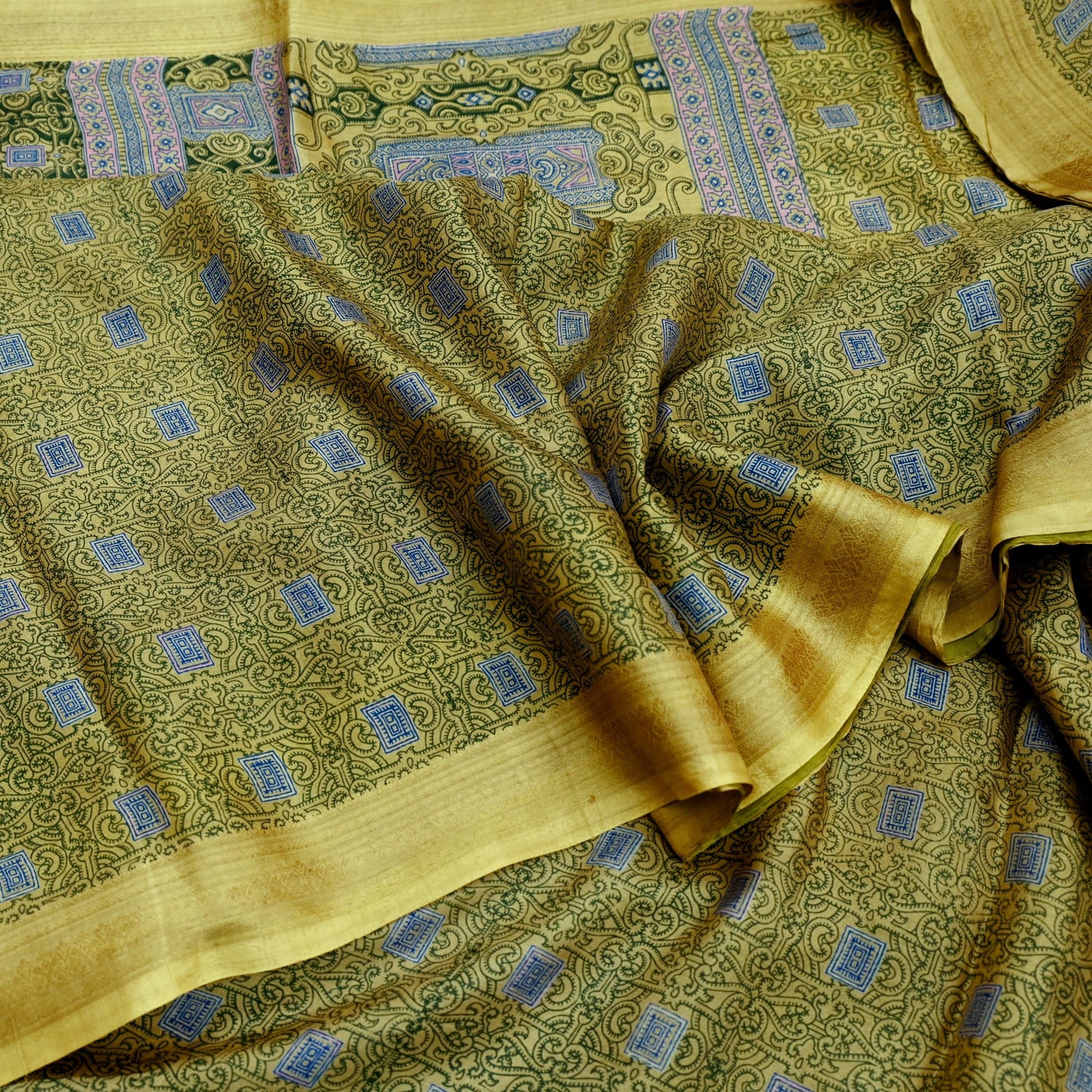 Vintage Sari Green Pure Silk Printed Saree Fabric 6yard Sewing Soft Dress Designing for Crafting Quilting Upcycle Soft Border