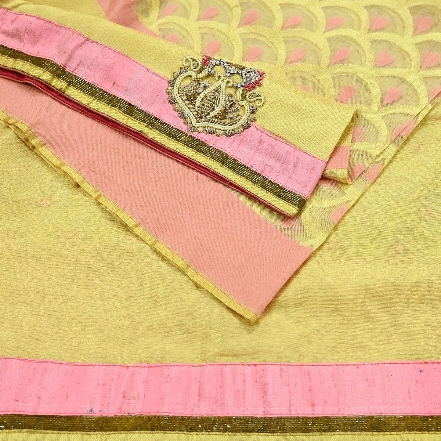 Indian Vintage Golden & Pink Sarees Hand Embroidered Woven Brocade Sari Fabric 6Yd Sewing Ethnic Zardozi Zari Floral Dress making