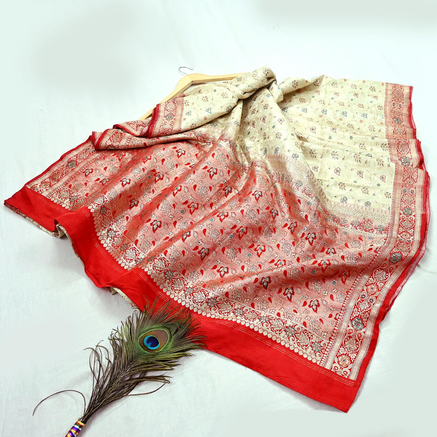 Indian Antique Vintage Heavy Wedding Sari Red & White Pure Satin Silk Hand Woven Banarasi Sarees Zari 5Yd Floral Pre-owned Designing