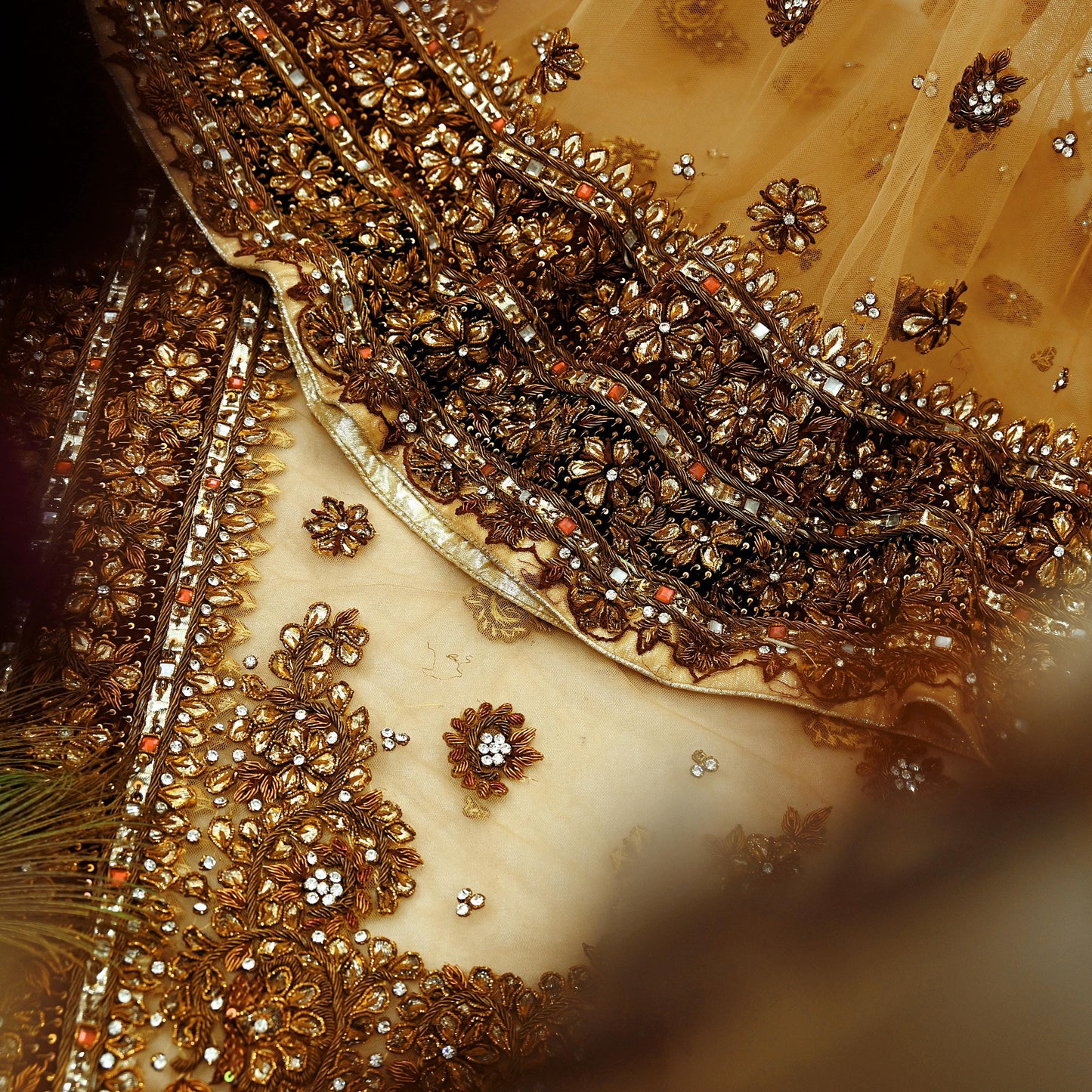 Indian Pre-owned Sari Beige Net/Mesh Hand Embroidered Anamika Khanna Designer Sarees Ethnic 5Yd Sewing  Zardozi/Dabka Zari Wedding Sarees