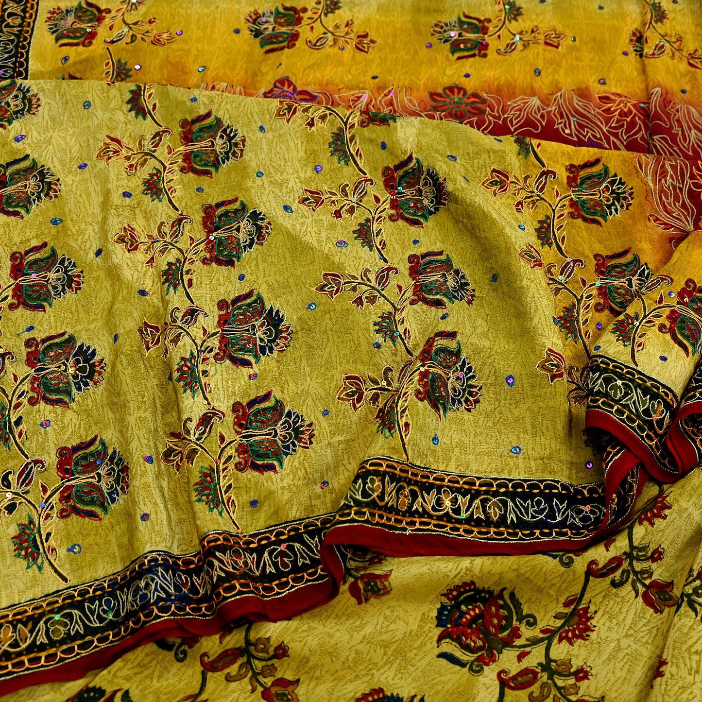 Indian Vintage Sari Pure Crepe Silk Hand Embroidered Saree 5yd Sewing Floral Craft Fabric Sequins Dress making Crafting Quilting