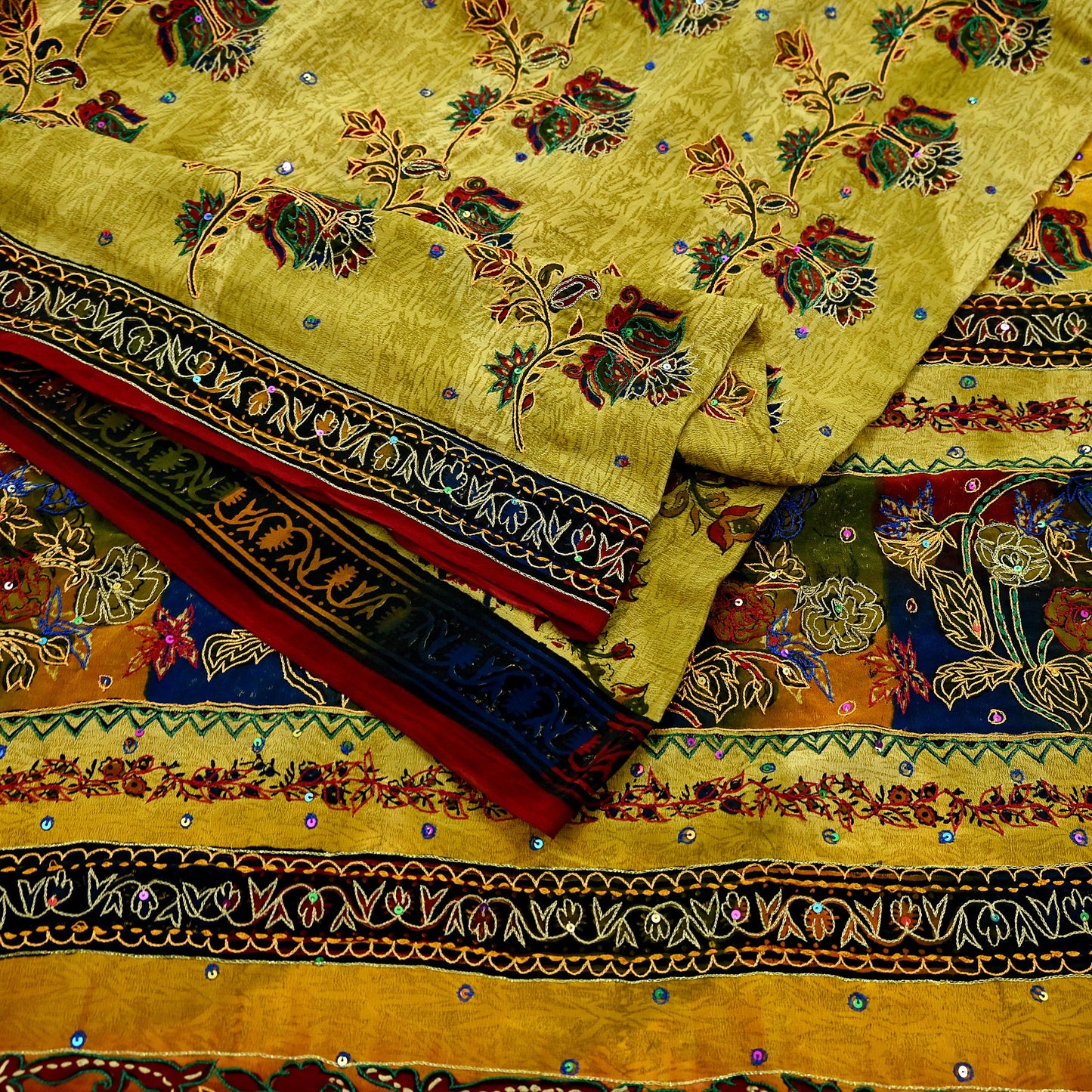 Indian Vintage Sari Pure Crepe Silk Hand Embroidered Saree 5yd Sewing Floral Craft Fabric Sequins Dress making Crafting Quilting
