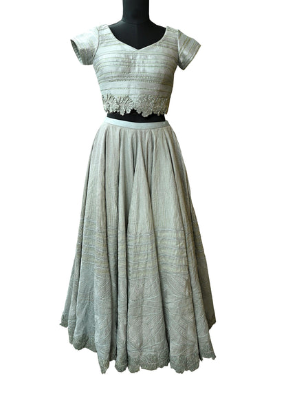 Pre-owned Heavy Green Gray Chanderi Silk/Net Hand Embroidered Lehenga 3pcs Set By Designer Shantanu & Nikhil Bridal Wear Padded Blouse