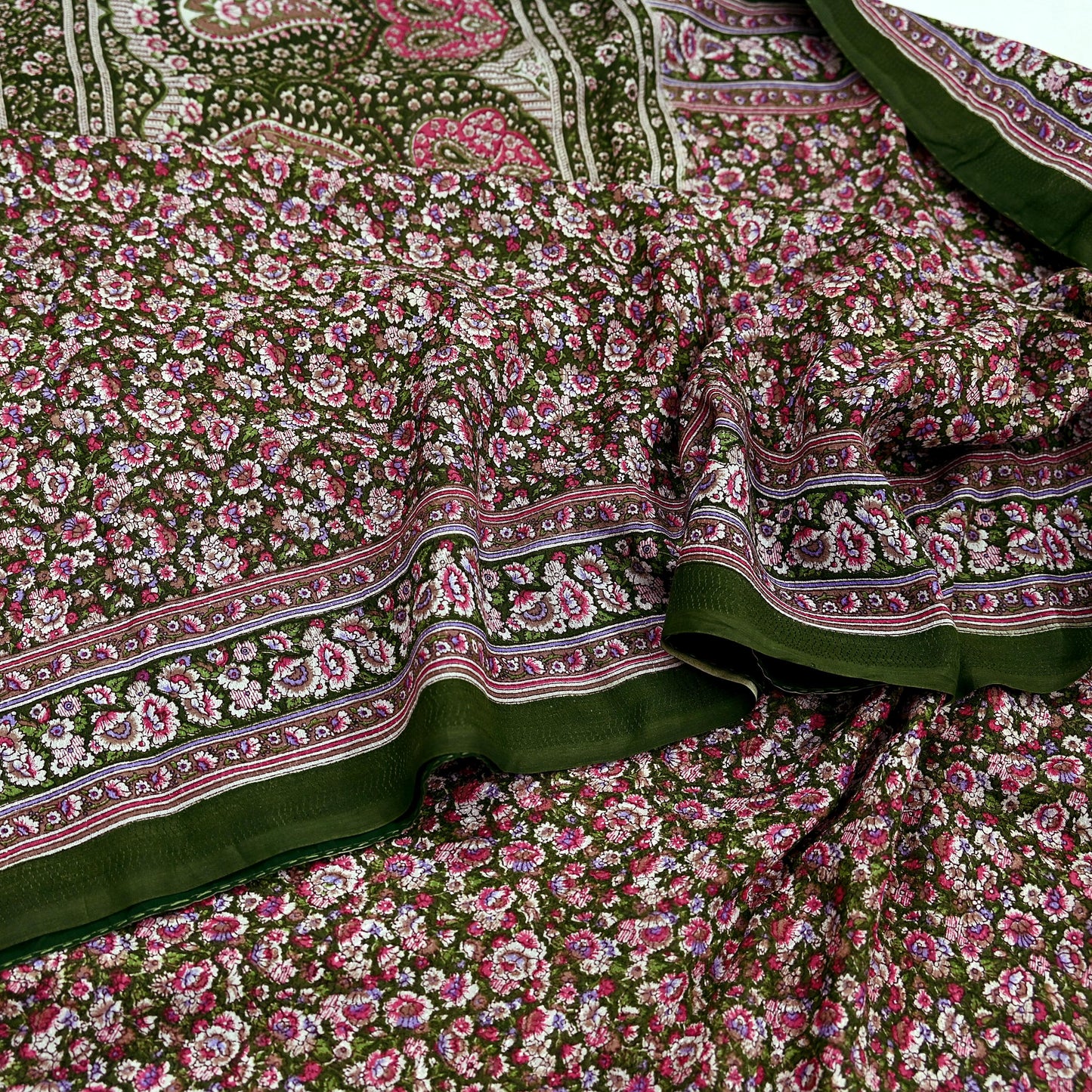 Indian Vintage Sari Green Printed Pure Cotton Sarees Fabric Floral 5Yd Sarong Wrap Boho Fabric Kimono Dress making Crafting