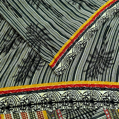 Indian Vintage Moss Crepe Saree Printed Abstract Sari Fabric 5 Yards Soft Craft Fabric for Sewing, Dressmaking, Quilting,Upcycling