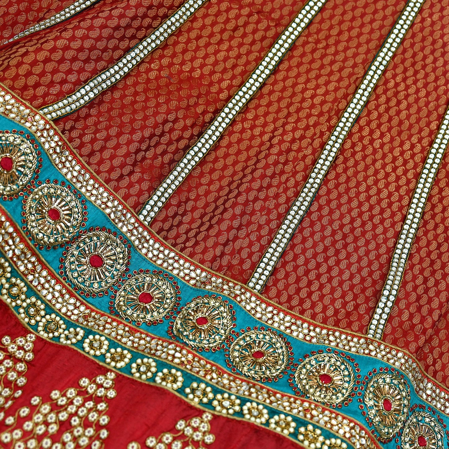 Indian Heavy Wedding red & green Net Hand Embroidered Lehenga/Skirt Designer By Anamika Khanna Bridal Wear Zardozi/ Dabka Bollywood skirt