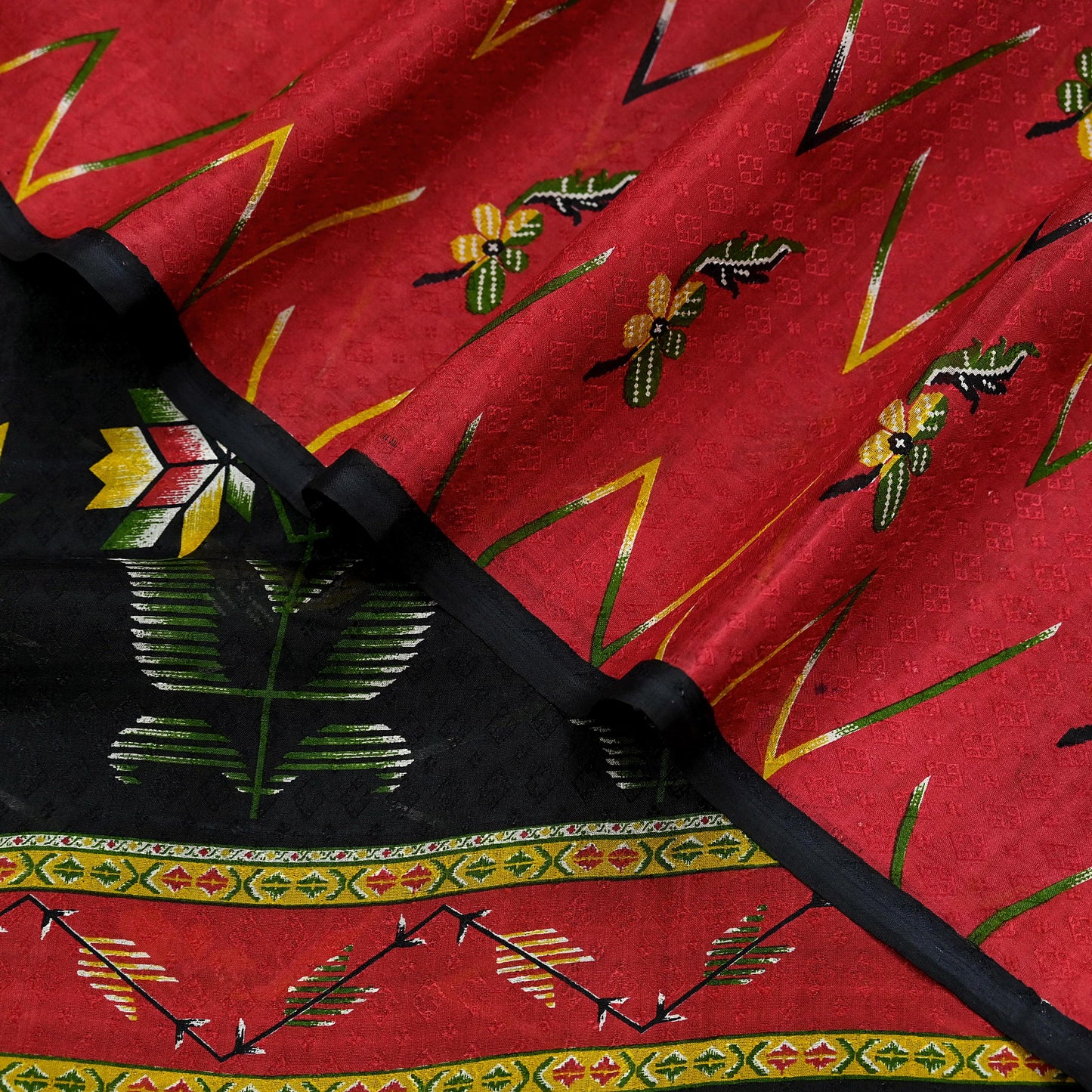Indian Vintage Sari Red & Black Pure Silk Printed Sarees 6yd Sewing Craft Fabric Dress Making Soft Quilting Crafting Upcycle Used Floral