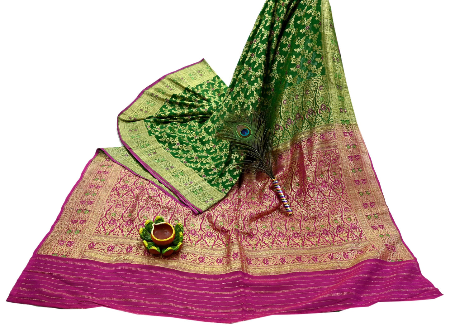 Indian Vintage Sari Heavy Pure Silk Woven Banarasi Brocade Saree Fabric 5Yd Ethnic Dress making Crafting Bollywood Dress Designing Zari