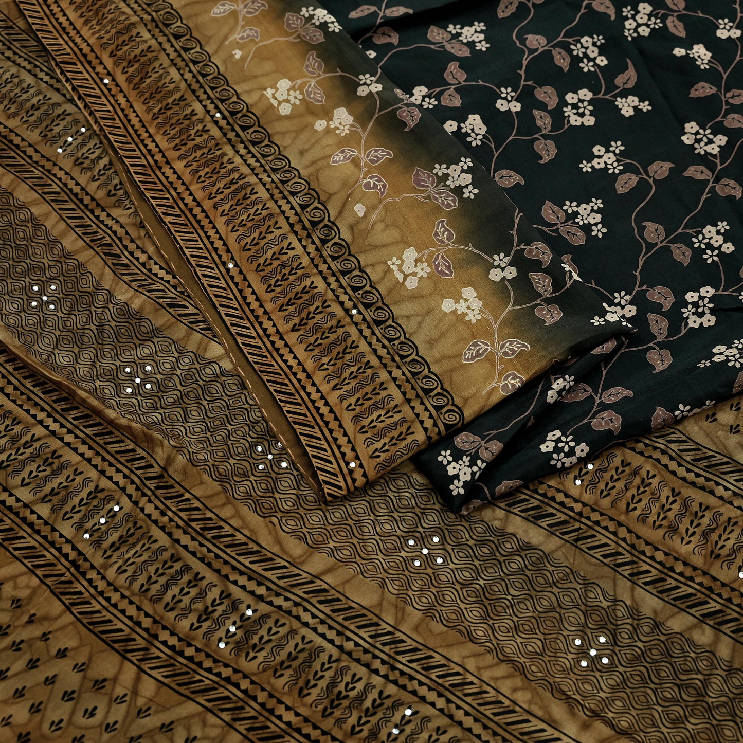 Indian Vintage Sari Black Pure Crepe Silk Printed Saree 5yd Sewing Floral Soft Craft Fabric Wrap Dress making Crafting Quilting Upcycle