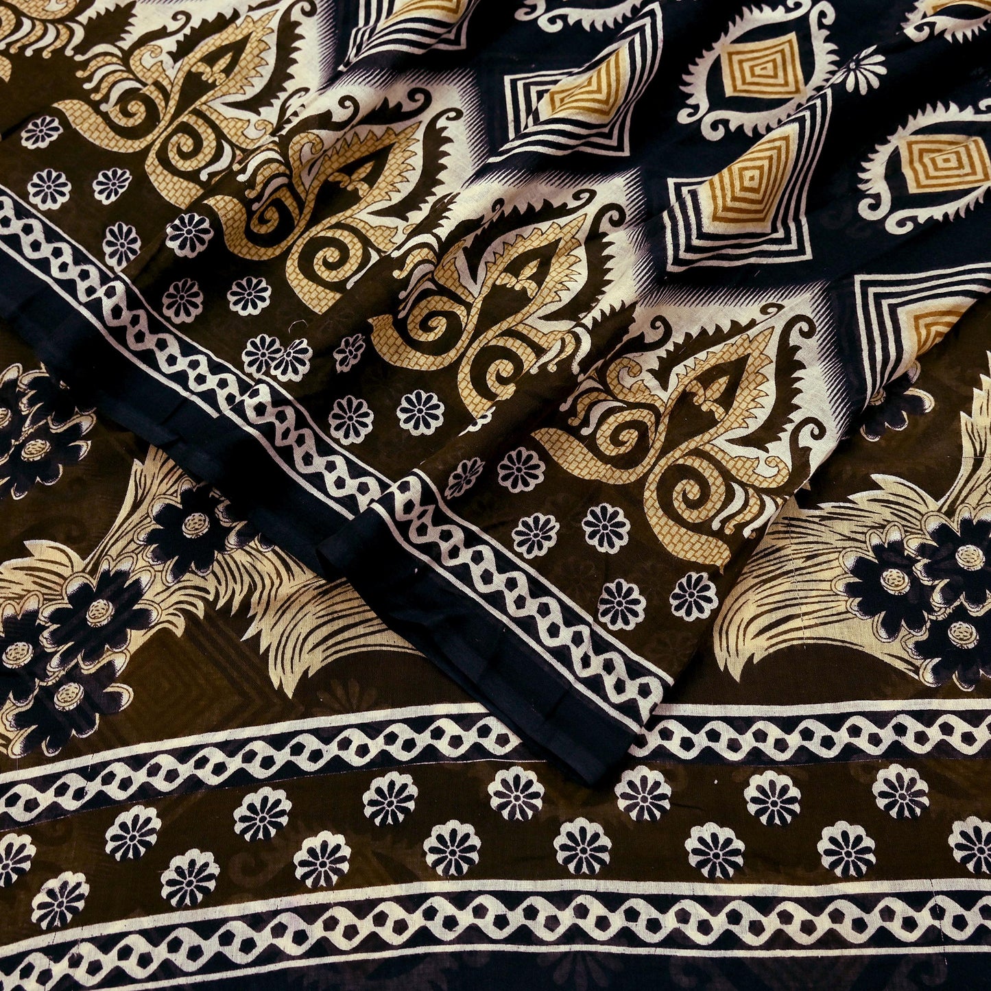 Indian Vintage Brown & Black Saree Printed Pure Cotton Sari Craft Fabric 5Yd Sewing Sarong Wrap Boho Floral Quilting Crafting Dress Making