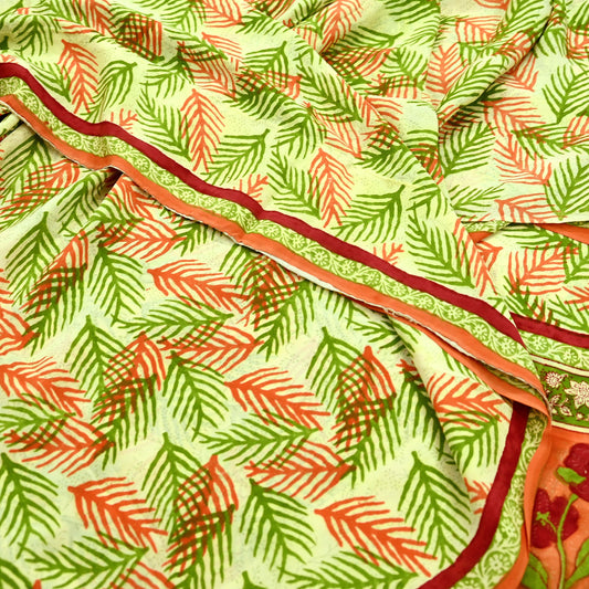 Indian Vintage Saree Pure Crepe Silk Printed Sari Fabric 5yd Sewing Floral Soft Craft Fabric Wrap Dress making Quilting Upcycle